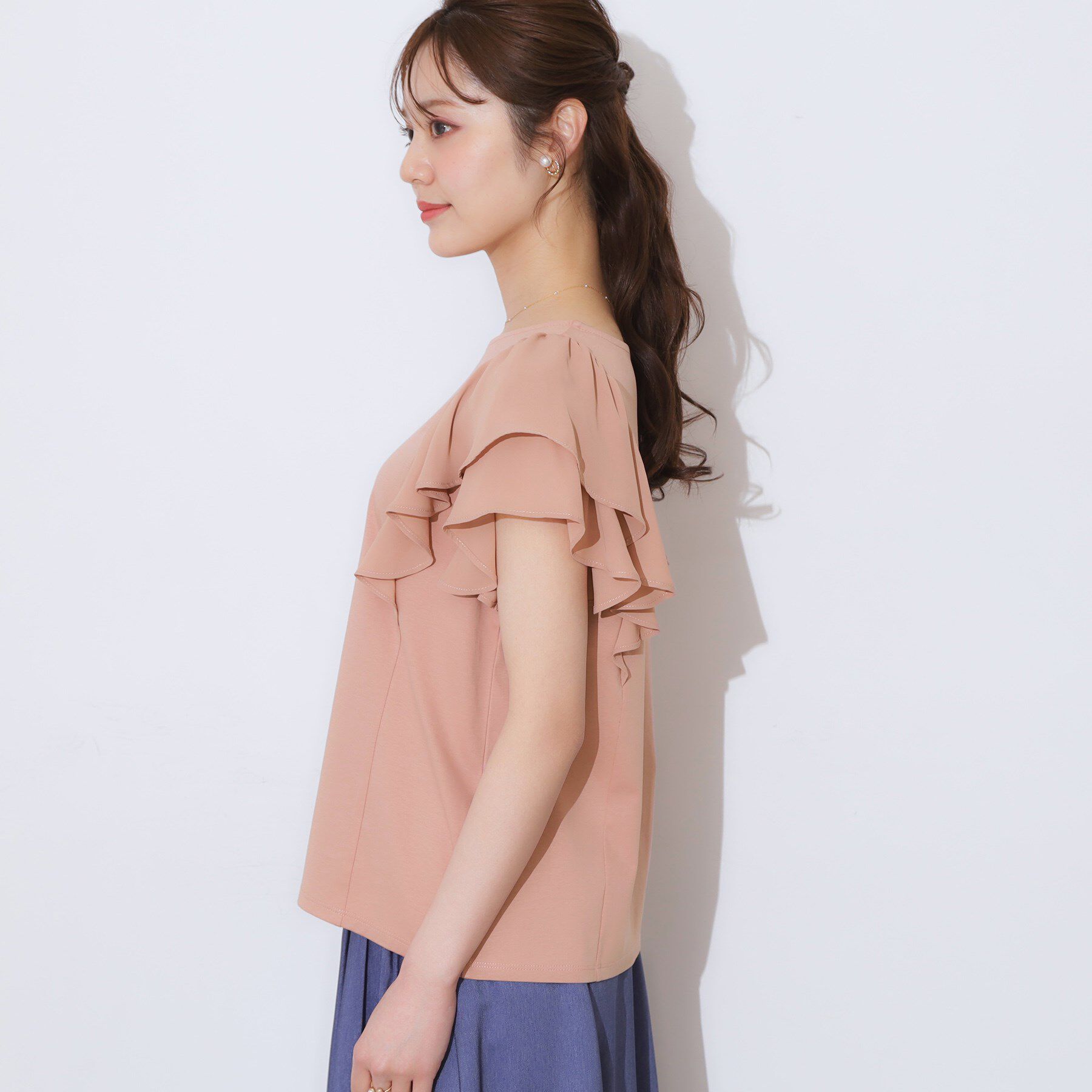 Couture broach「【接触冷感・UVカット・二の腕カバー】ラッフルフレアスリーブ」|Tシャツ・カットソー|