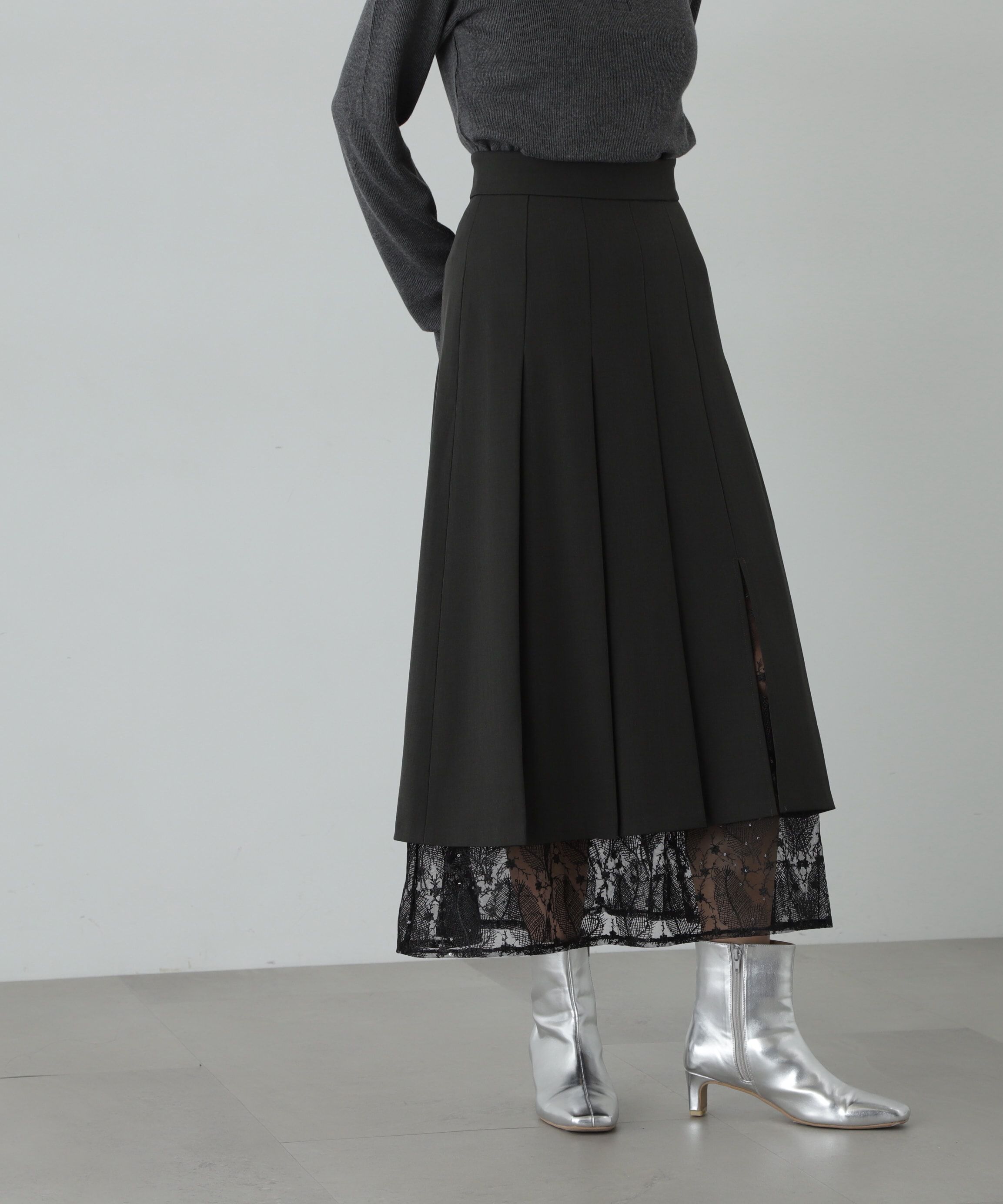  「レースレイヤードプリーツスカート」|スカート|チャコール1