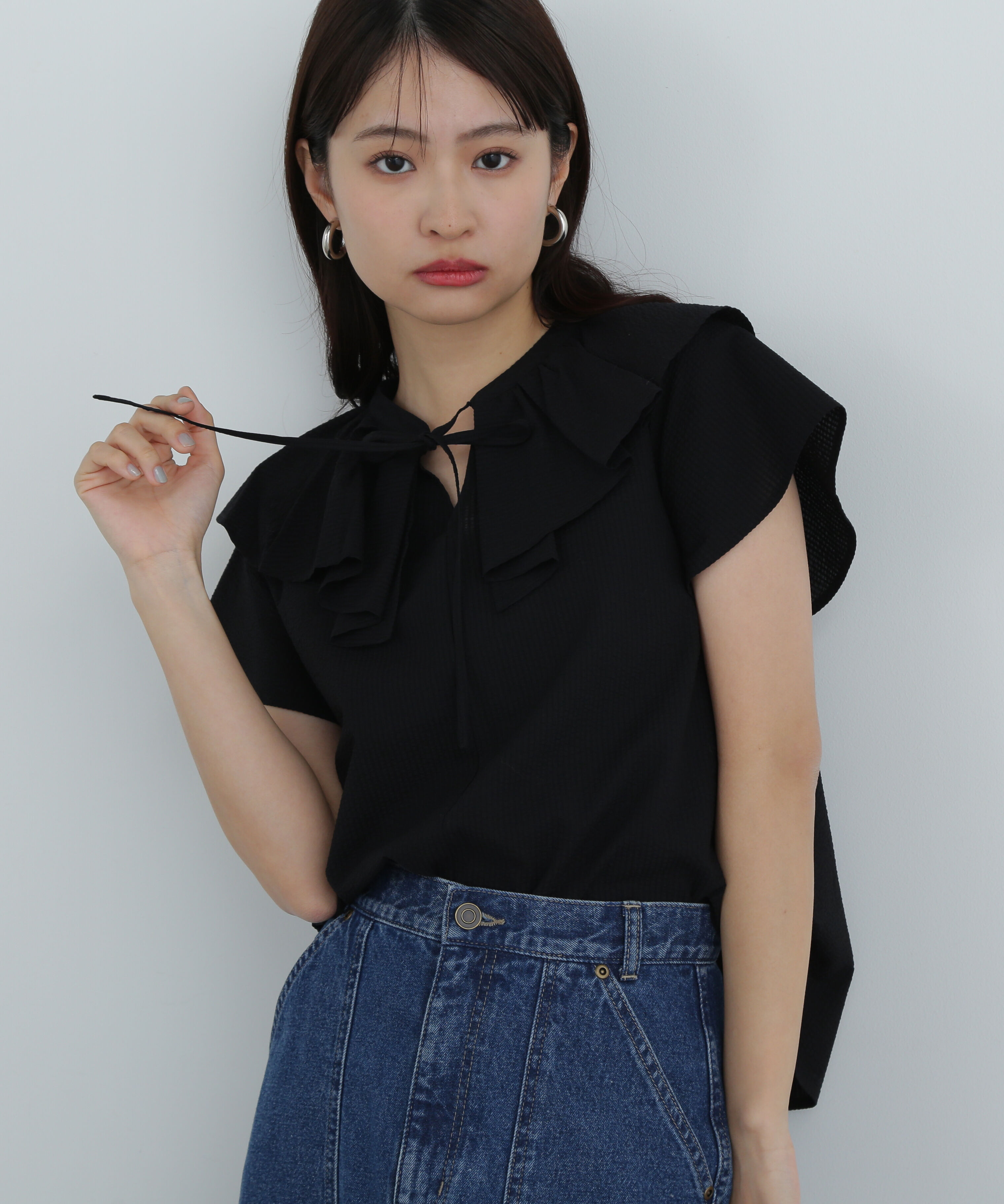  「サッカーラッフルリボンブラウス」|シャツ・ブラウス|ブラック