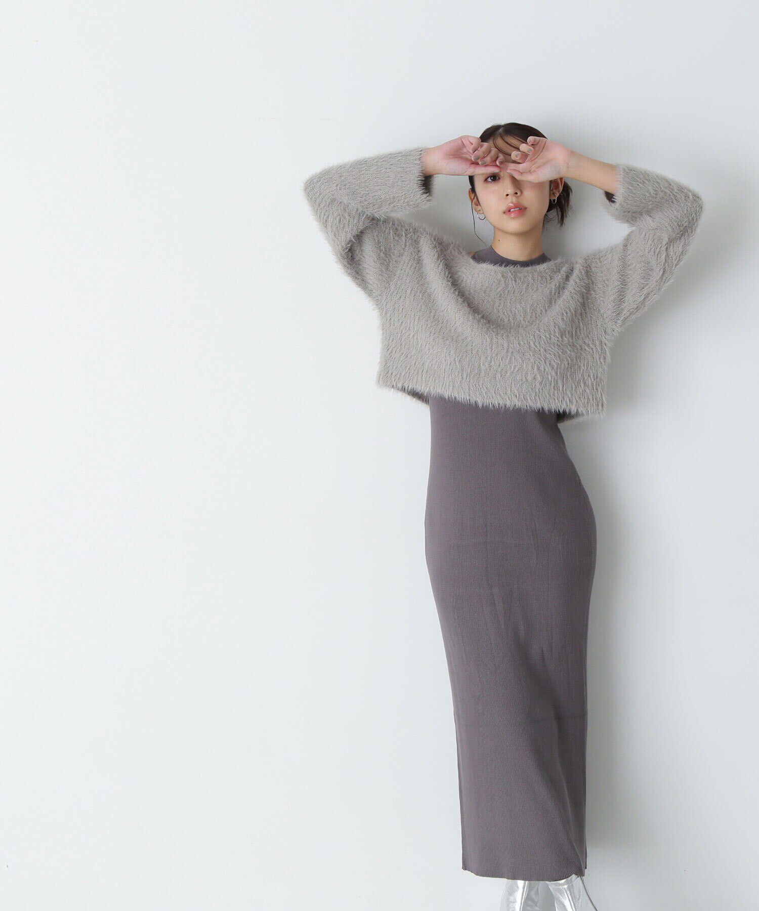  「フェザーニットレイヤードワンピース」|ワンピース|グレー&times;チャ  2