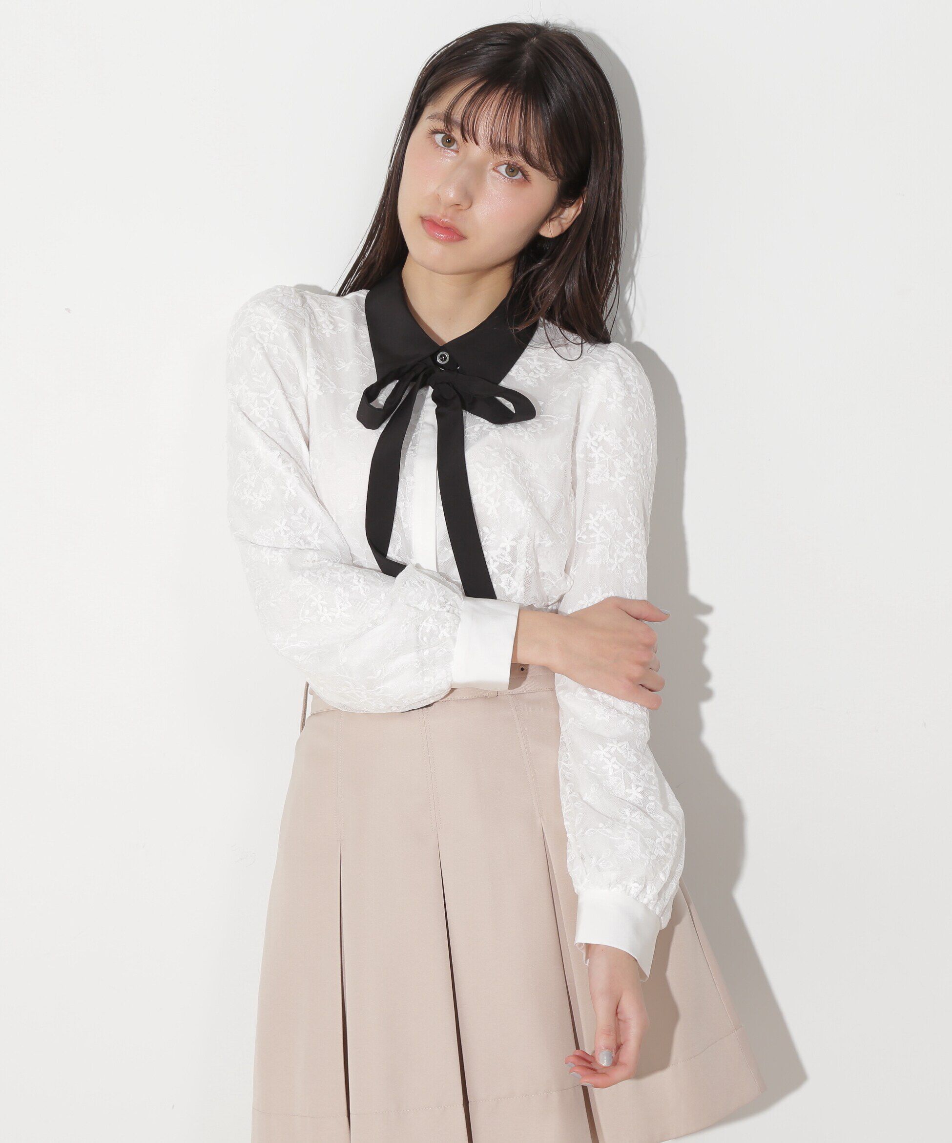  「リボンタイレースブラウス」|シャツ・ブラウス|オフホワイト