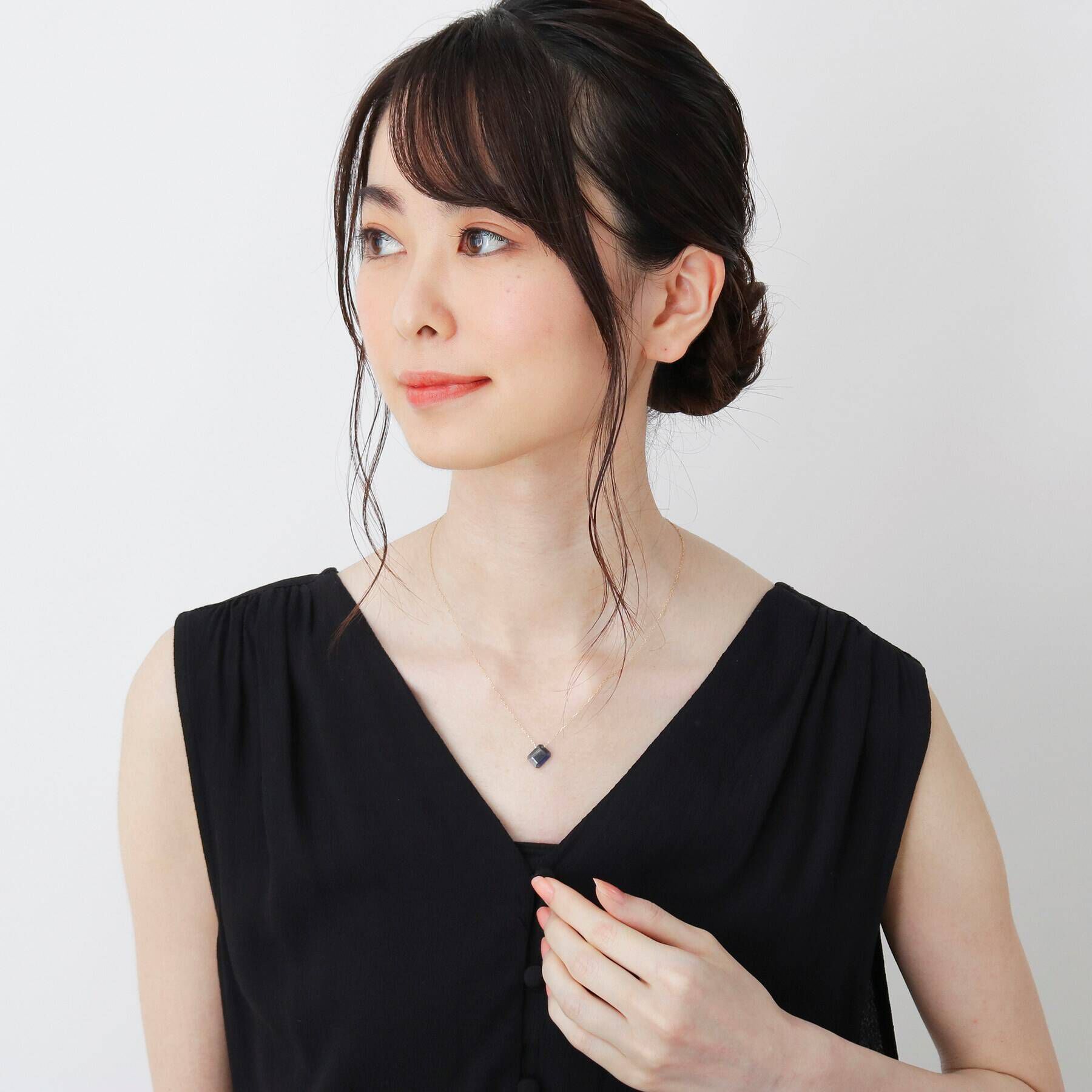 COCOSHNIK「カラーストーン（ラブラドライト）ティルト　ネックレス」|ネックレス|