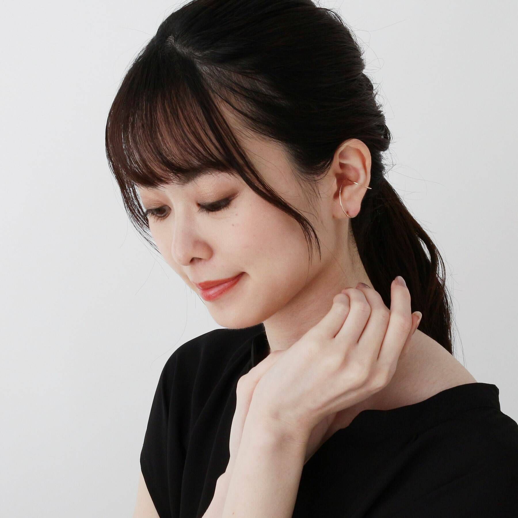 COCOSHNIK「K10ダブルフープ イヤーカフピアス（片耳用）」|ピアス|