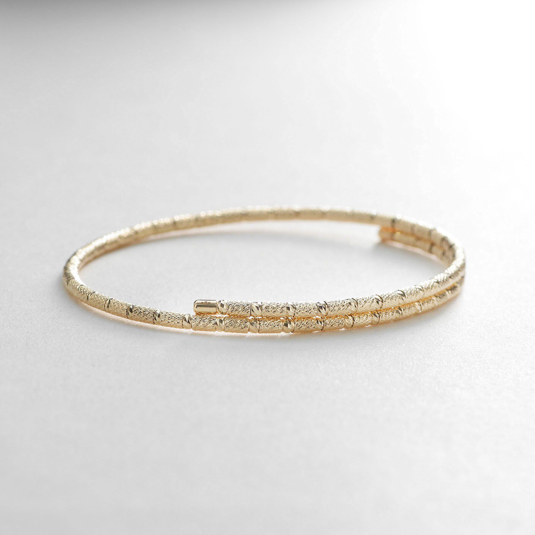 COCOSHNIK「K10テクスチャーボール マグネットバングル」|ブレスレット・バングル|