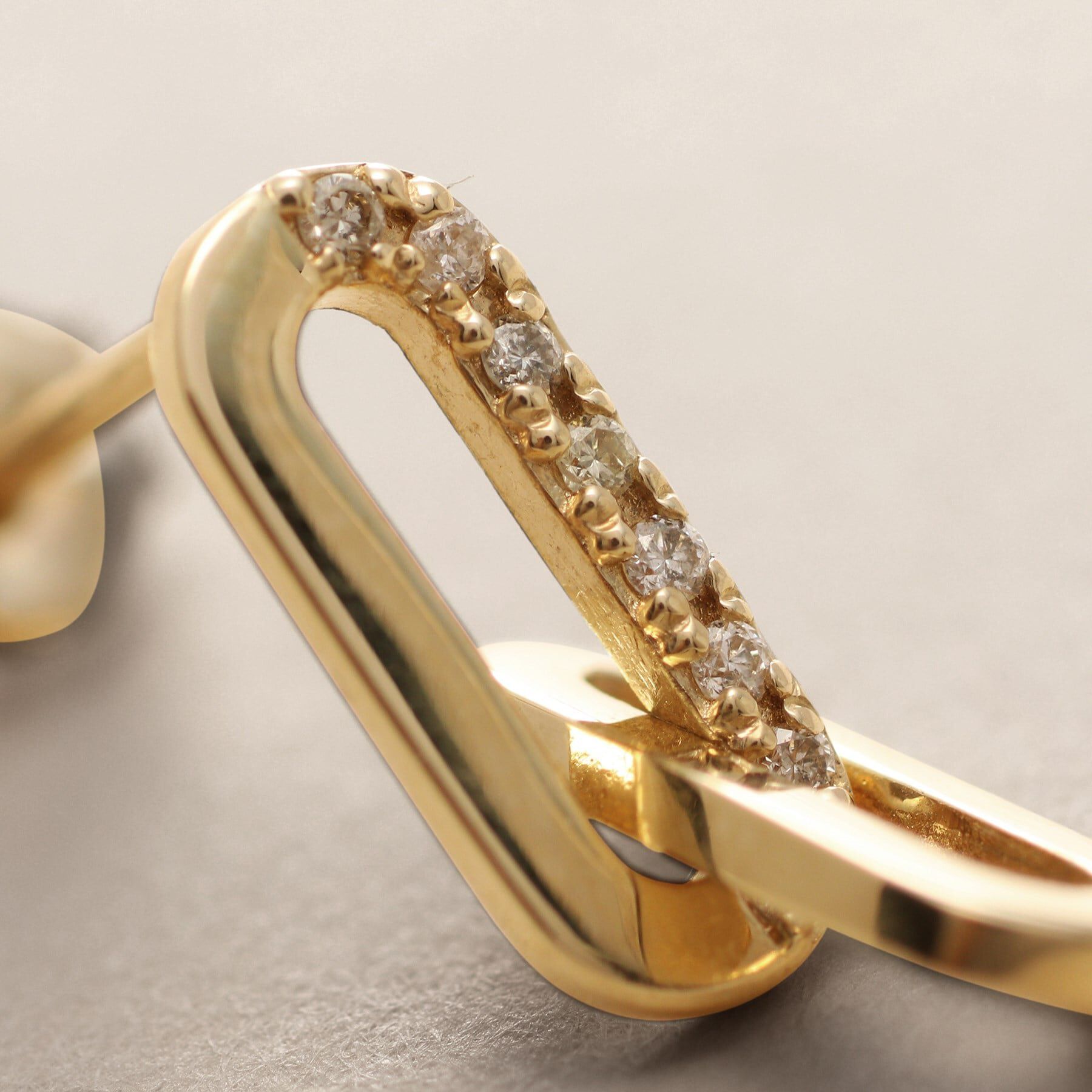 COCOSHNIK「K10ダイヤモンド ケーブルチェーンモチーフ2連 スタッドピアス」|ピアス|