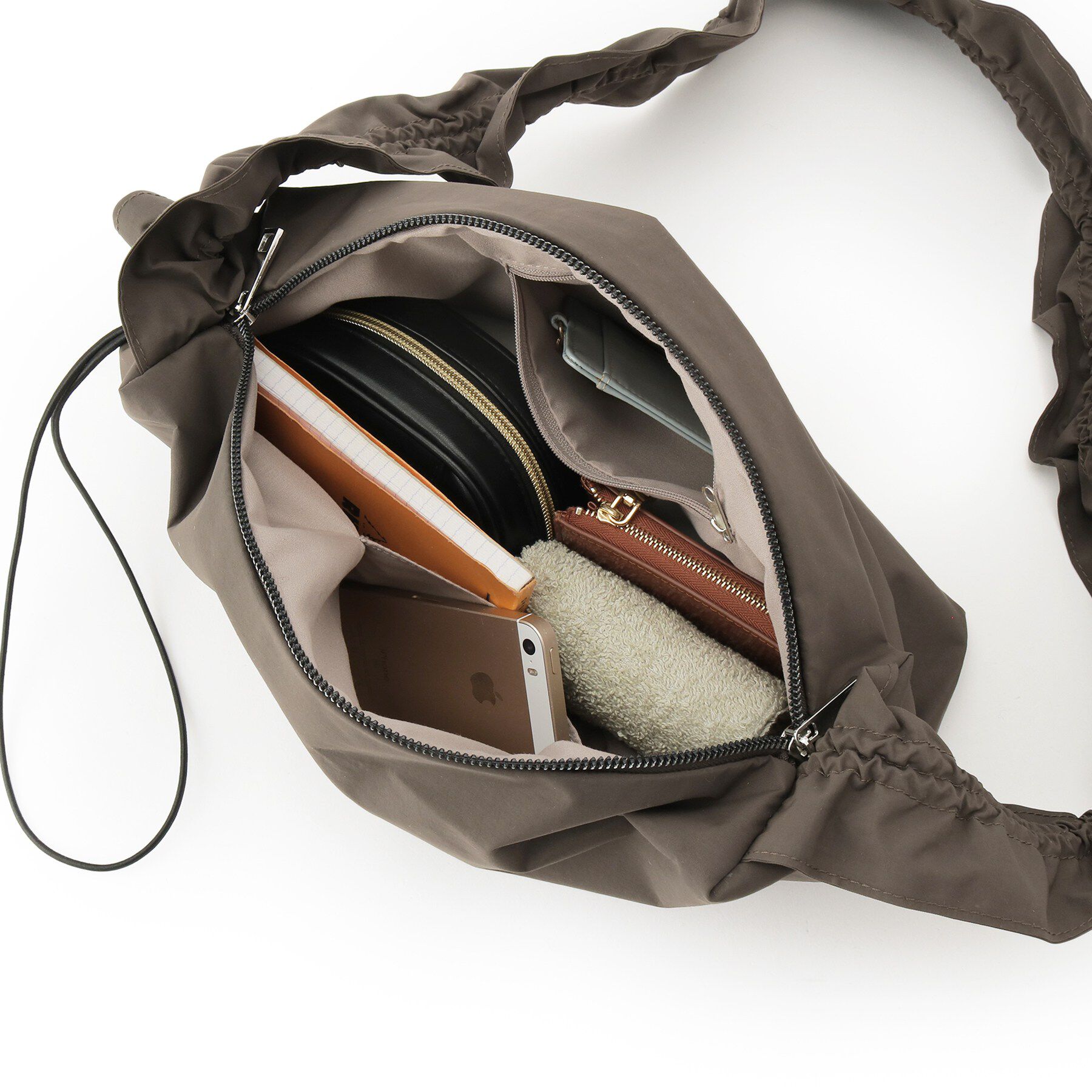 SHOO･LA･RUE「【撥水】ドロストギャザーショルダーバッグ」|ショルダー・メッセンジャー|