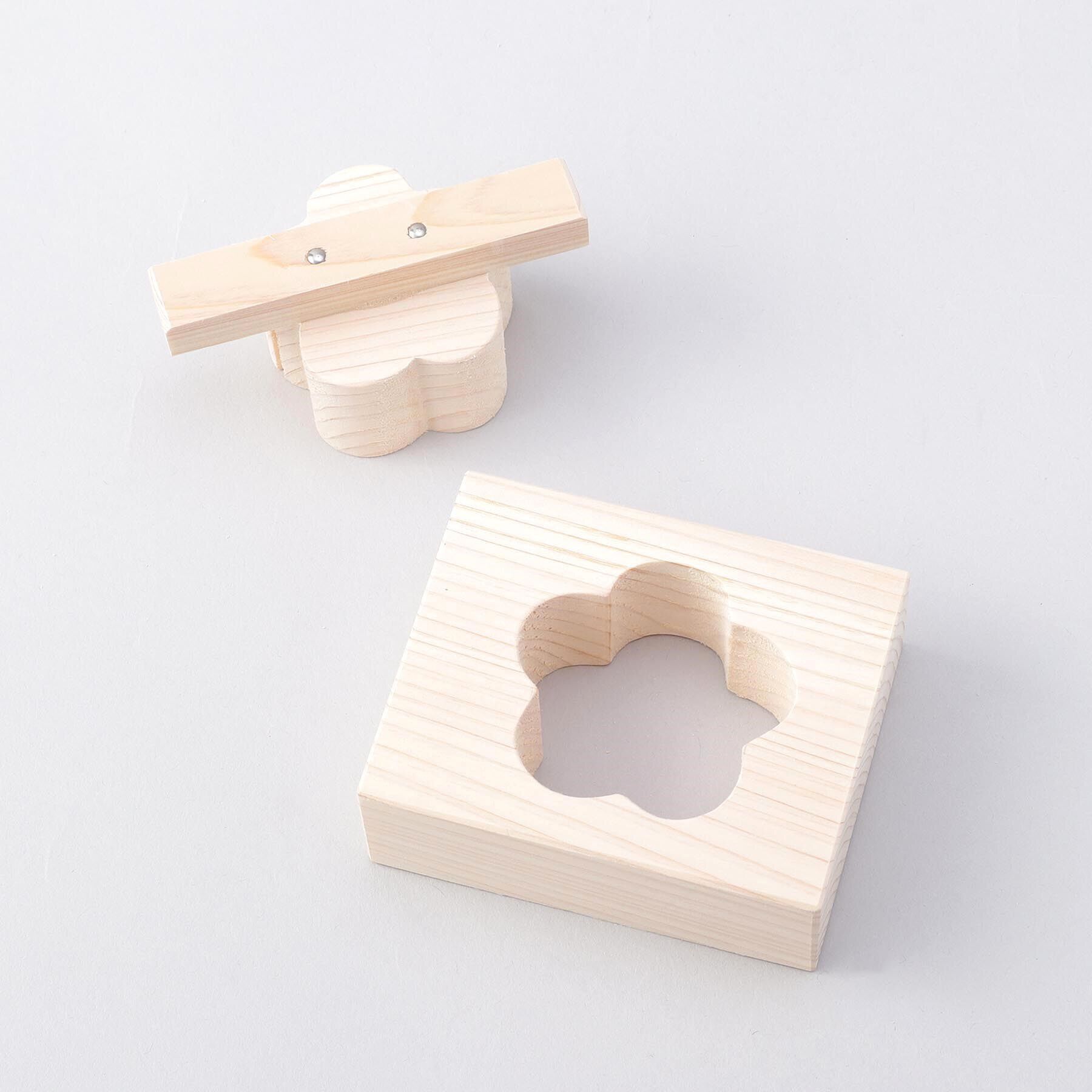 212 KITCHEN STORE「ひのき物相型花」|食器・キッチングッズ|