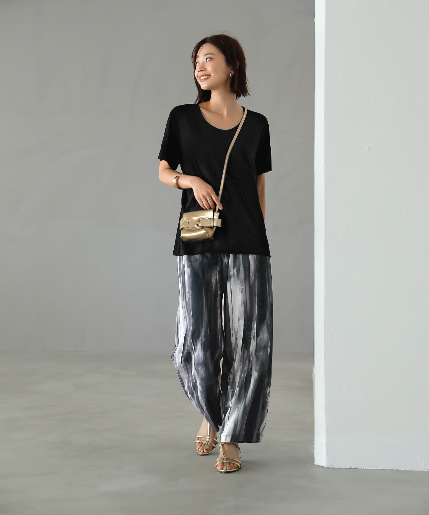 STYLE DELI「とろみ落ち感デコルテあきラウンドネックTシャツ」|Tシャツ・カットソー|