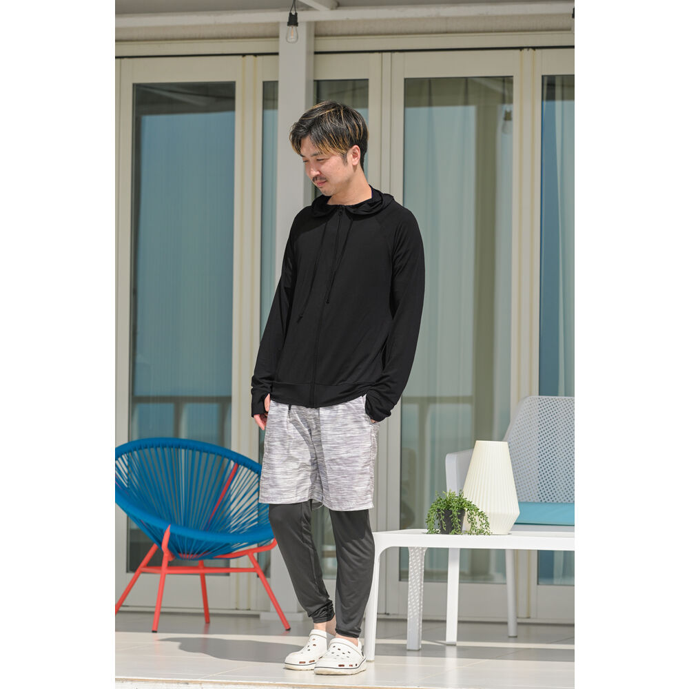 BACKYARD FAMILY「ラッシュガード メンズ 長袖 通販 無地 シンプル パーカー 夏 ジップアップ M L XL」|スポーツ|ブラック1