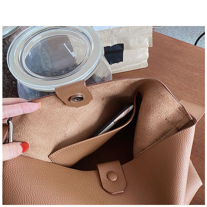 BACKYARD FAMILY「ショルダーバッグ レディース 斜めがけ 大人 通販 軽量 大きめ レディースバッグ」|ショルダー・メッセンジャー|