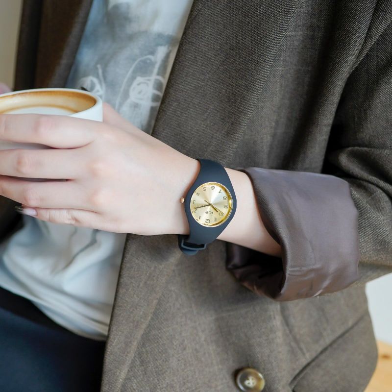 ICE-WATCH「〈ICE-WATCH(ｱｲｽｳｫｯﾁ)〉ICE glam ﾌﾞﾗｯｸ ｼｯｸ S37」|腕時計|