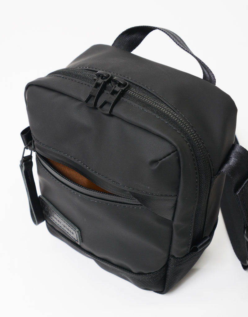 master-piece「slick ラウンドショルダーバッグ」|ショルダー・メッセンジャー|