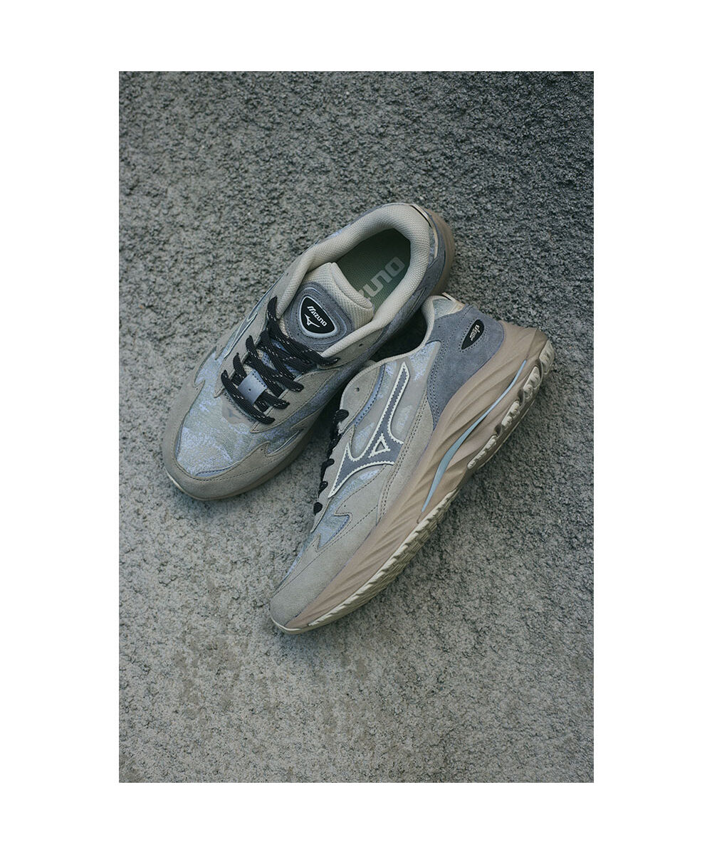 MIZUNO「WAVE RIDER &beta;」|スニーカー|