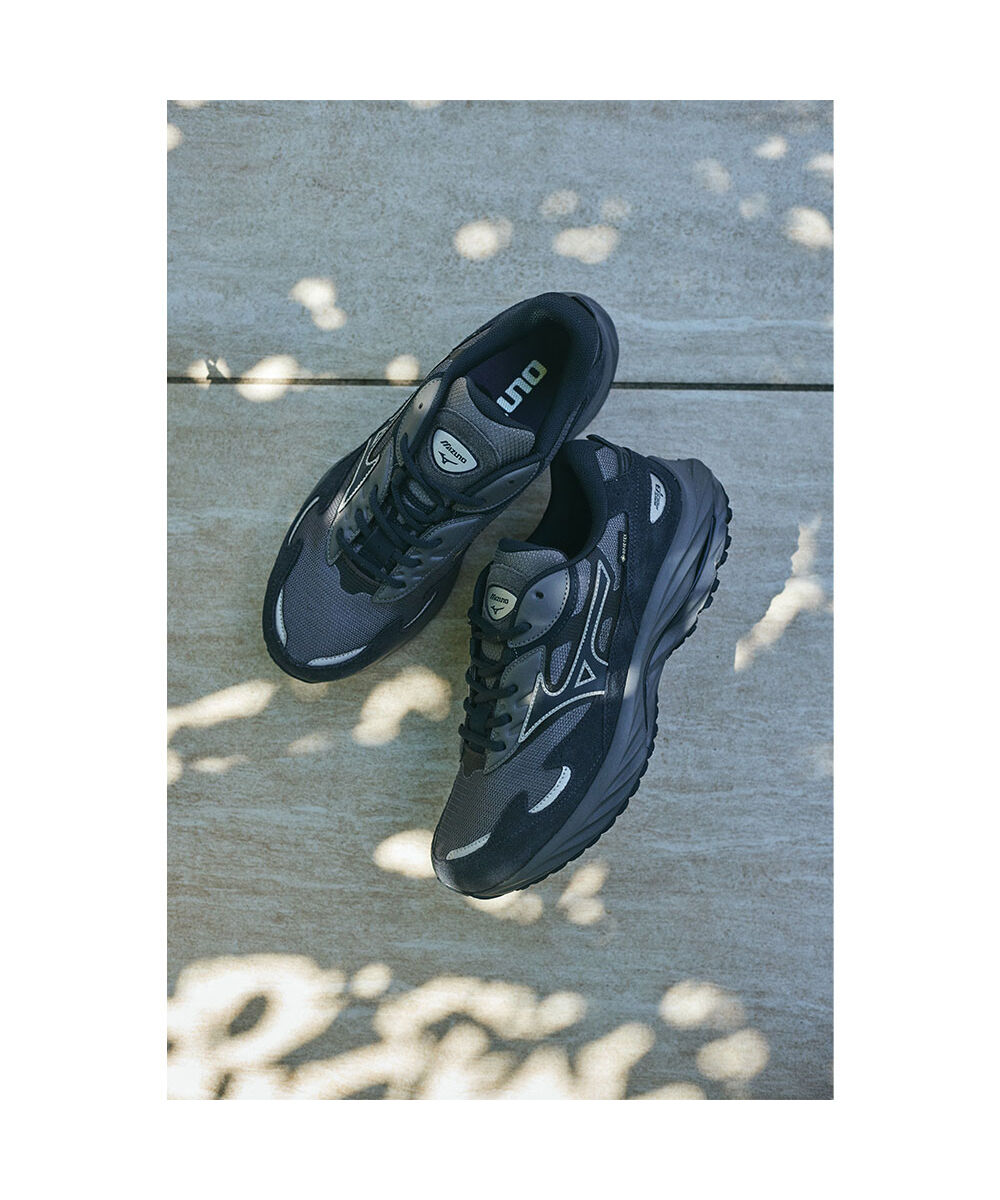 MIZUNO「WAVE RIDER &beta; GTX(ゴアテックス／防水)」|スニーカー|