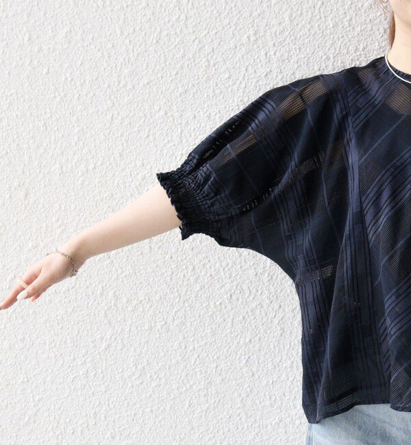 SHIPS any「SHIPS any:〈洗濯機可能〉シアー チェック ドルマン シャーリング パフ ブラウス」|シャツ・ブラウス|