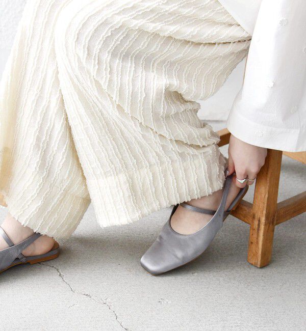 SHIPS any「《予約》【SHIPS any別注】eblouna: スクエア スリングバック パンプス」|パンプス|チャコールグレー