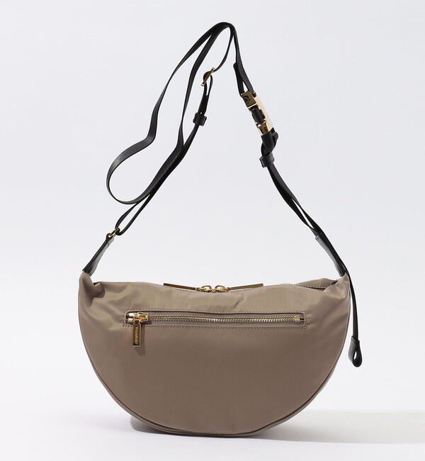 TOMORROWLAND GOODS「VIOLAd'ORO BIANCA ナイロンボディバッグ」|ショルダー・メッセンジャー|