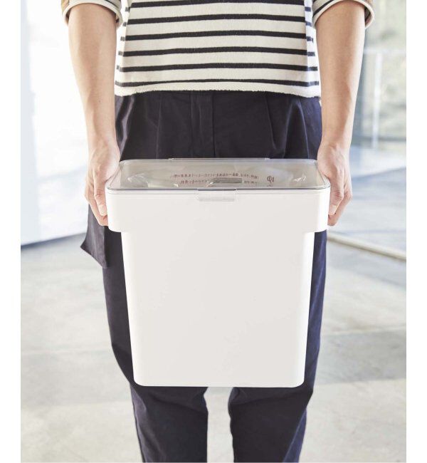journal standard Furniture「《WEB限定》【tower/タワー】密閉 袋ごと米びつ 5kg 計量カップ付」|食器・キッチングッズ|