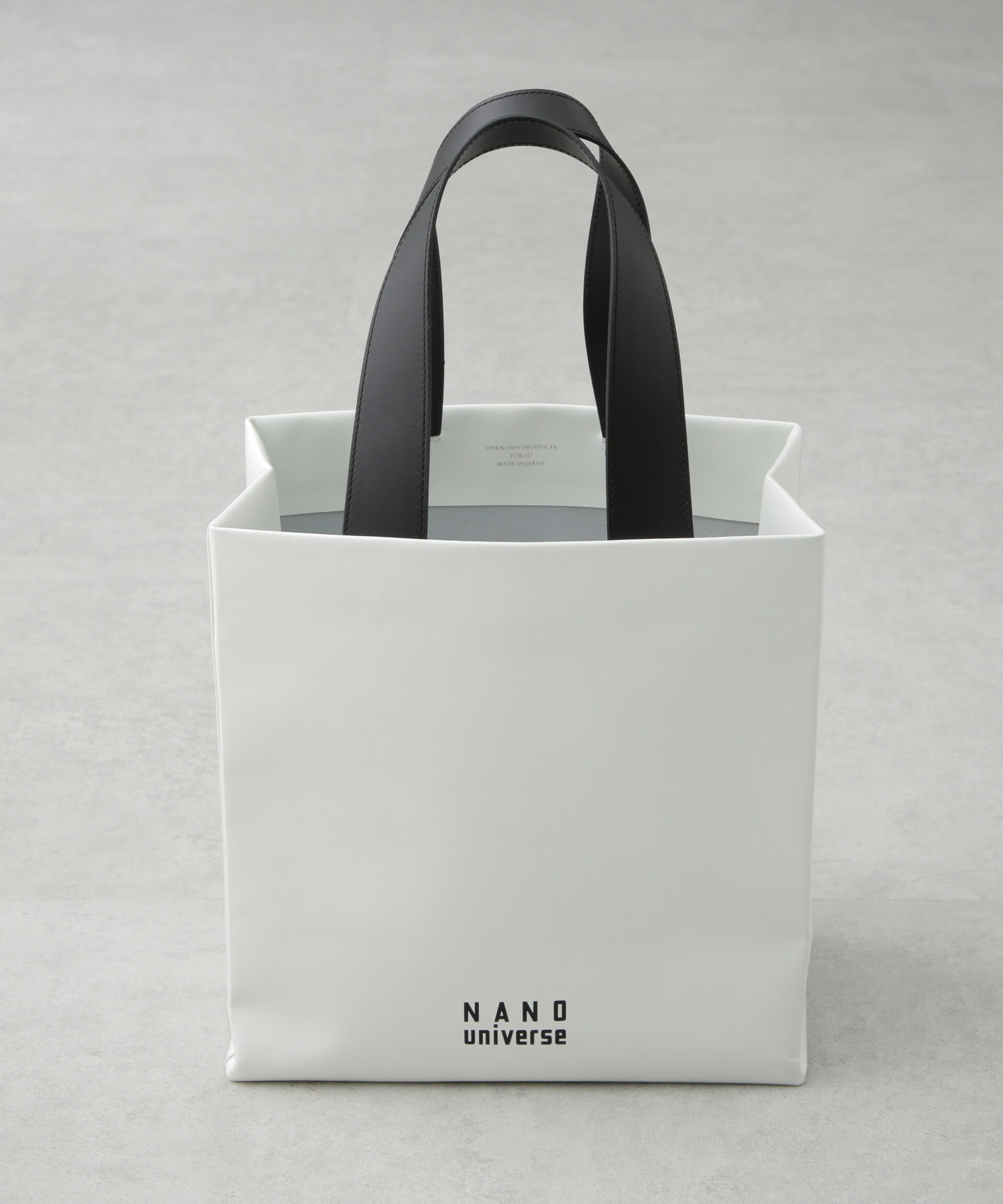 nano･universe「UNKNOWN PRODUCTS/別注 Leather Paper Bag」|ショルダー・メッセンジャー|ホワイト