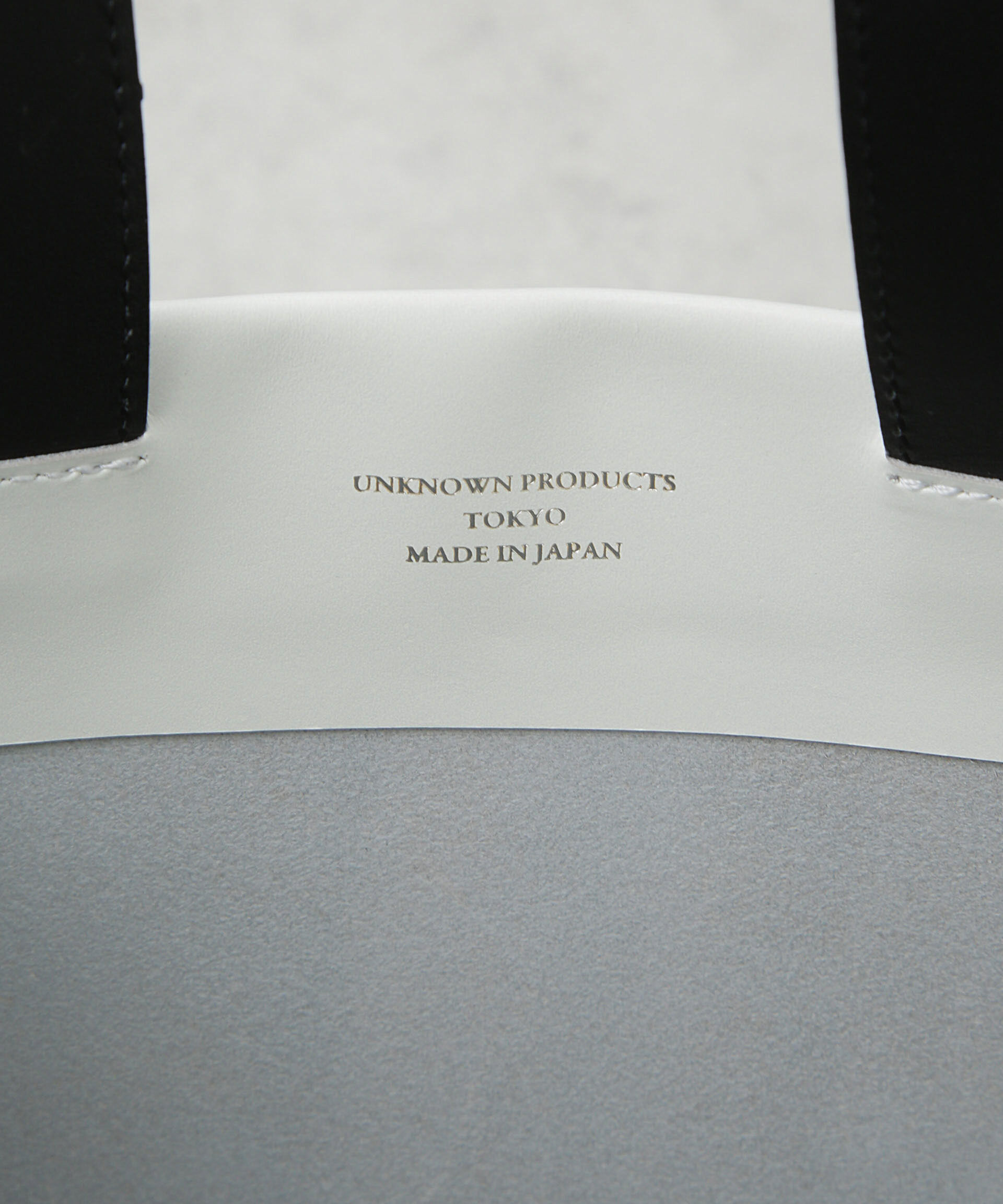 nano･universe「UNKNOWN PRODUCTS/別注 Leather Paper Bag」|ショルダー・メッセンジャー|