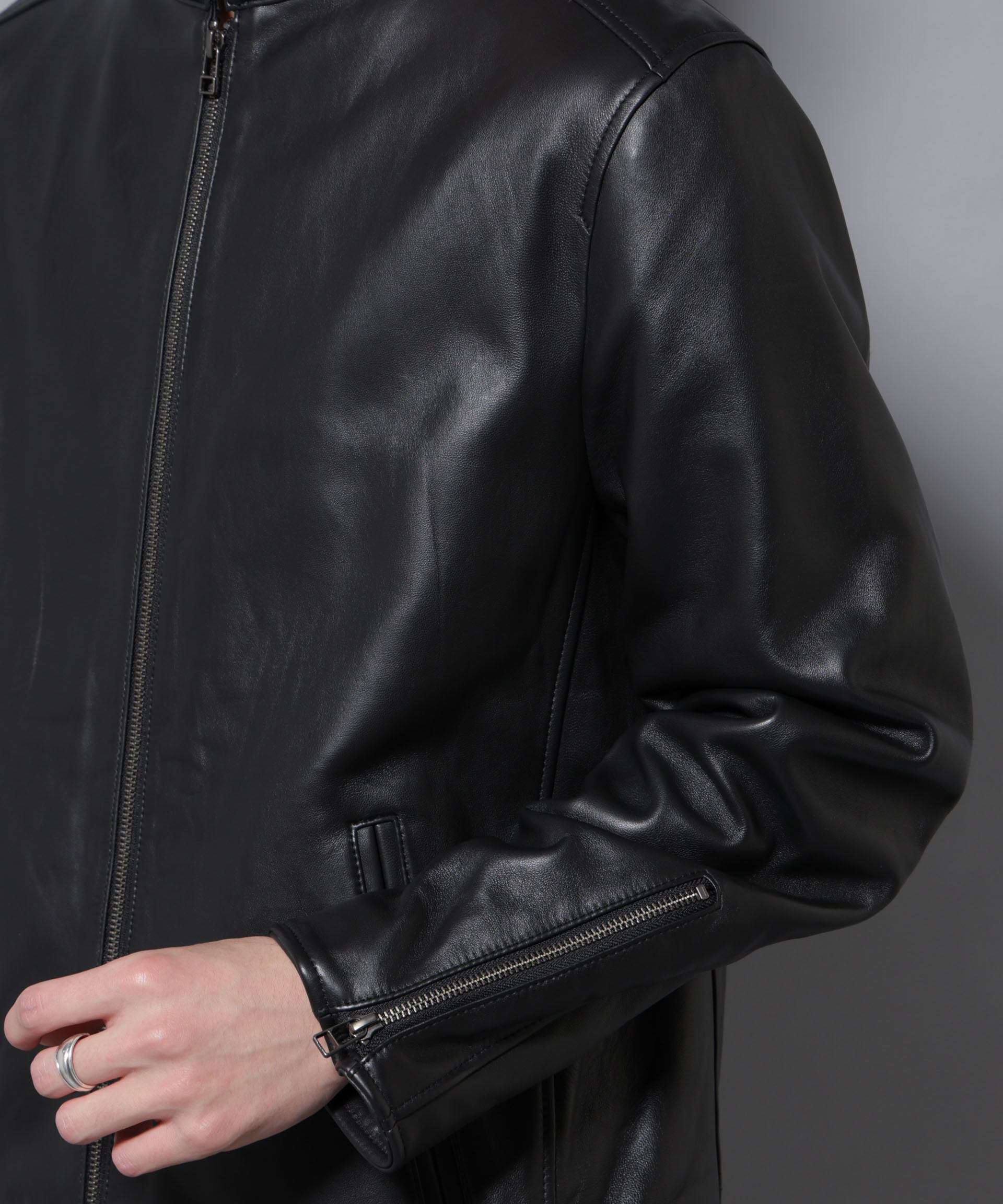 nano･universe「バンドカラーレザーシングルライダースジャケット」|ライダースジャケット|