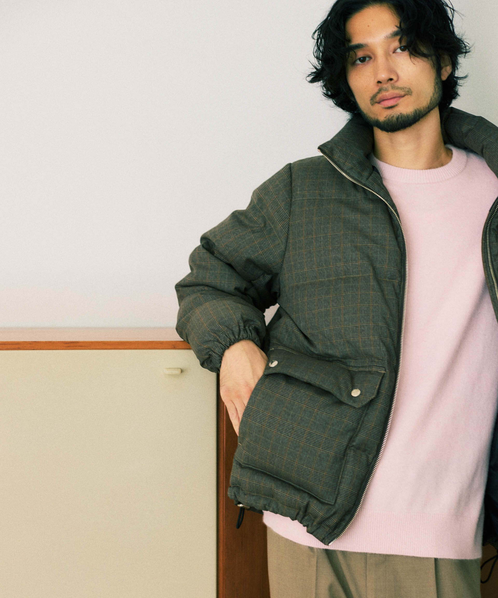 nano･universe「DELEGANTE エアリーサキソニー／グレンチェックTAIONダウンジャケット」|ダウン|