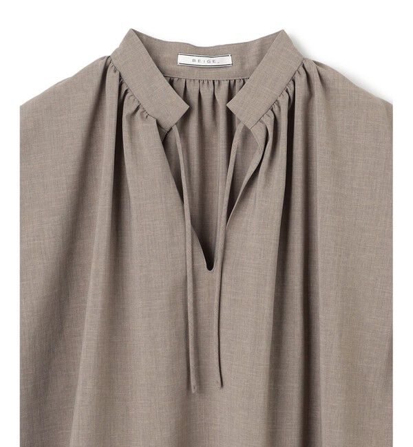 BEIGE,「【洗える/接触冷感/速乾/UVケア対応】BATEAU / Vネックバックギャザーハーフスリーブブラウス」|シャツ・ブラウス|