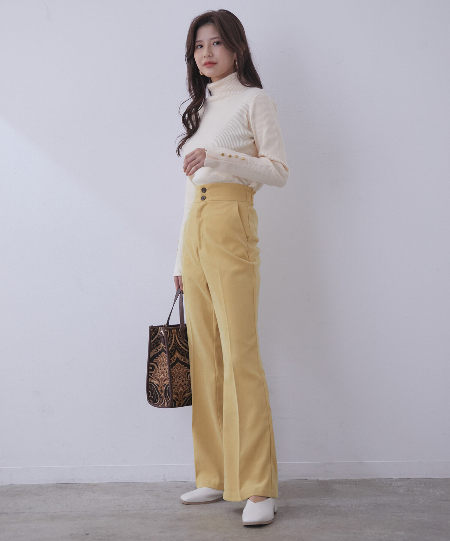 vis-a-vis「【WEB限定】起毛カラーフレアパンツ」|スラックス|