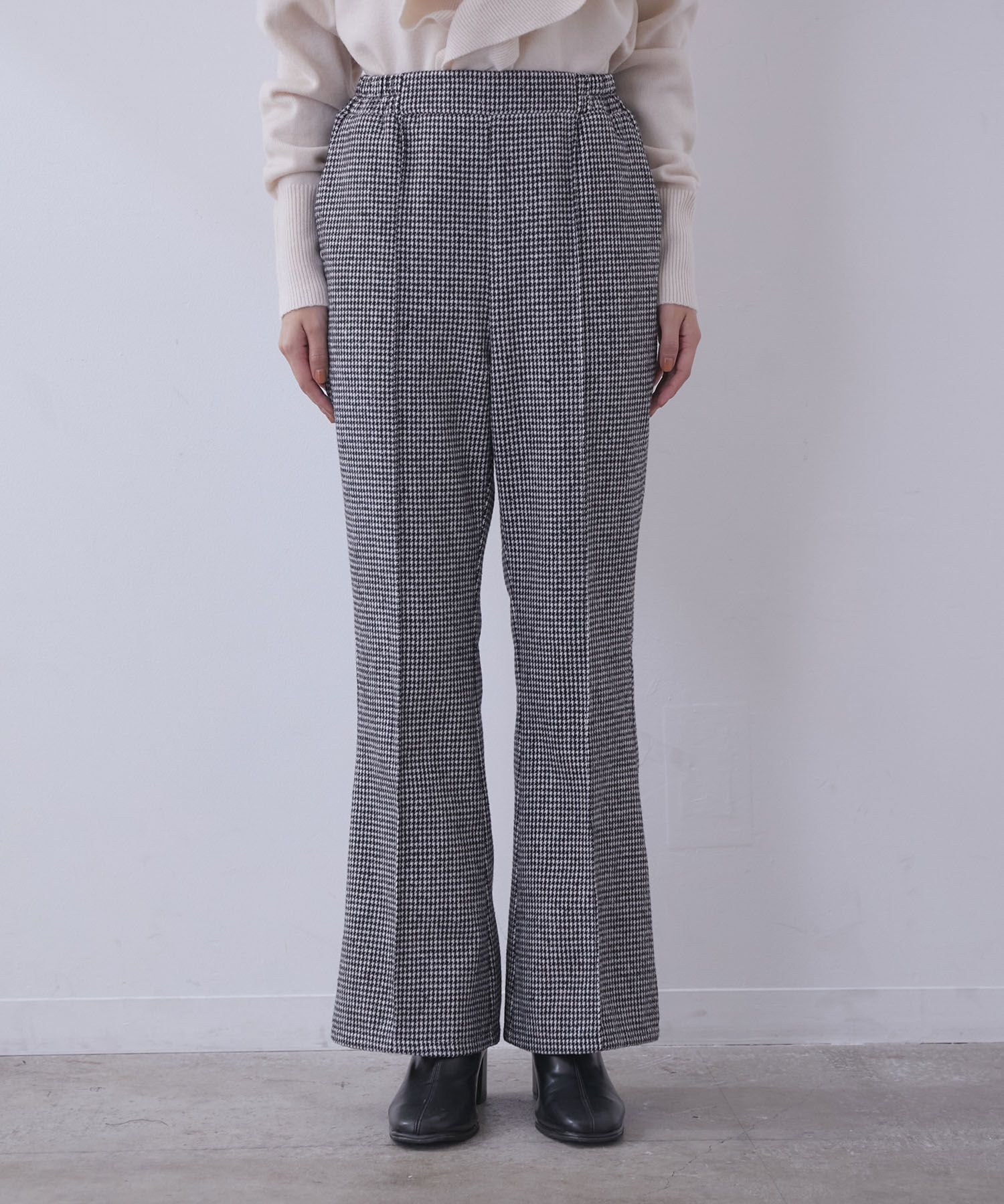 vis-a-vis「【WEB限定】裏地付きで暖か千鳥柄フレアパンツ」|スラックス|