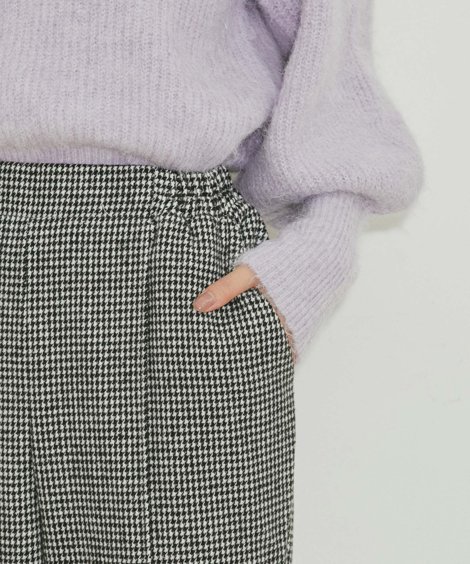 vis-a-vis「【WEB限定】裏地付きで暖か千鳥柄フレアパンツ」|スラックス|