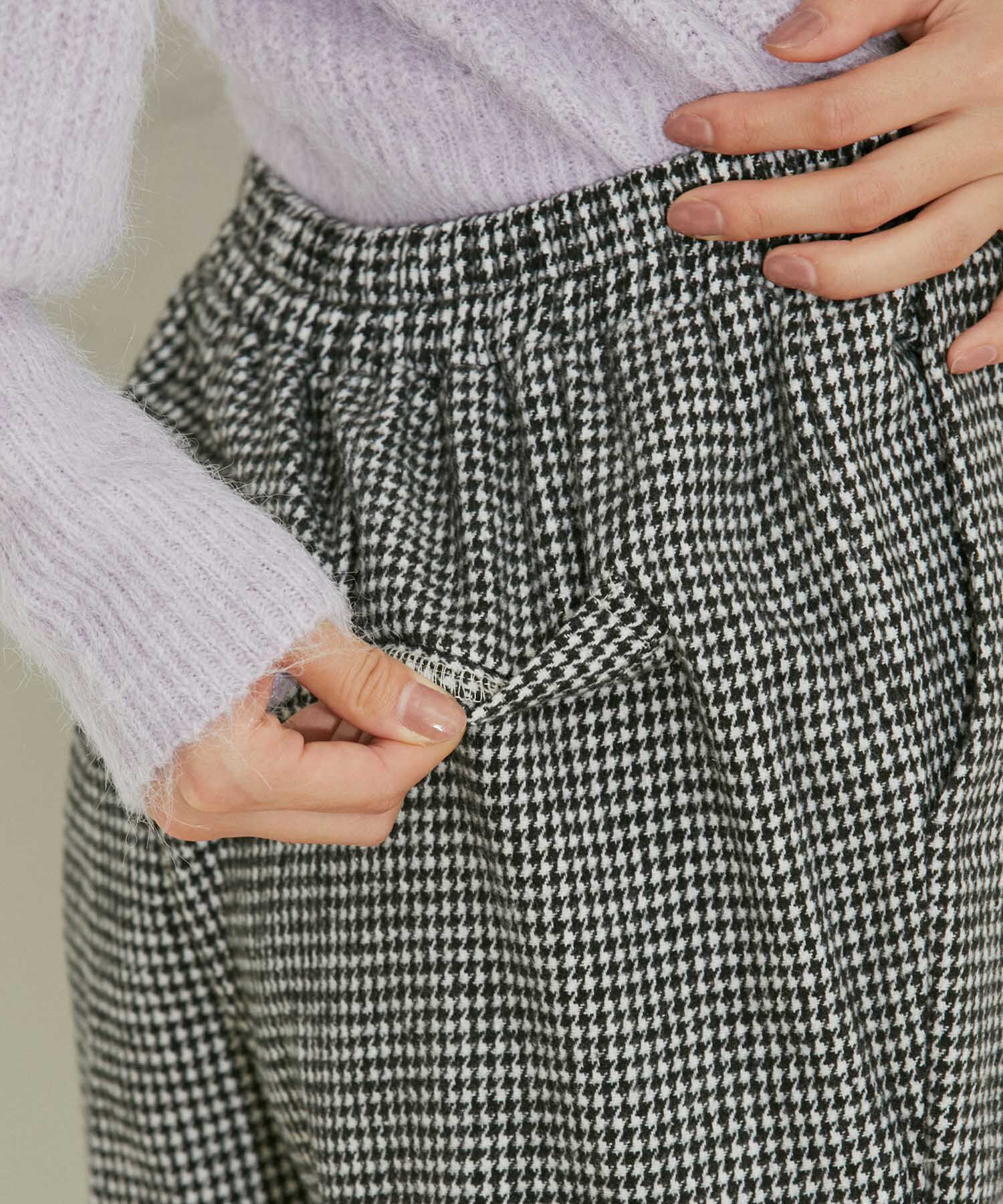 vis-a-vis「【WEB限定】裏地付きで暖か千鳥柄フレアパンツ」|スラックス|