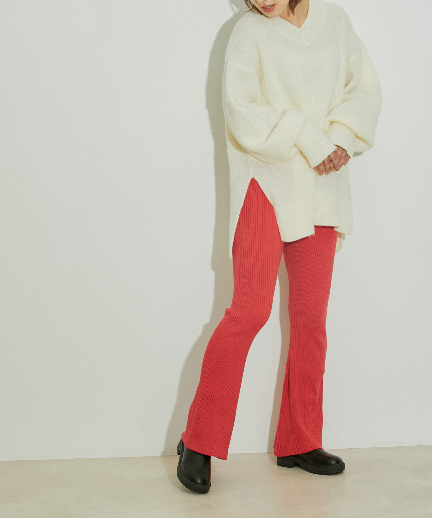vis-a-vis「【WEB限定】もちっとリブニットカラーフレアパンツ」|スラックス|