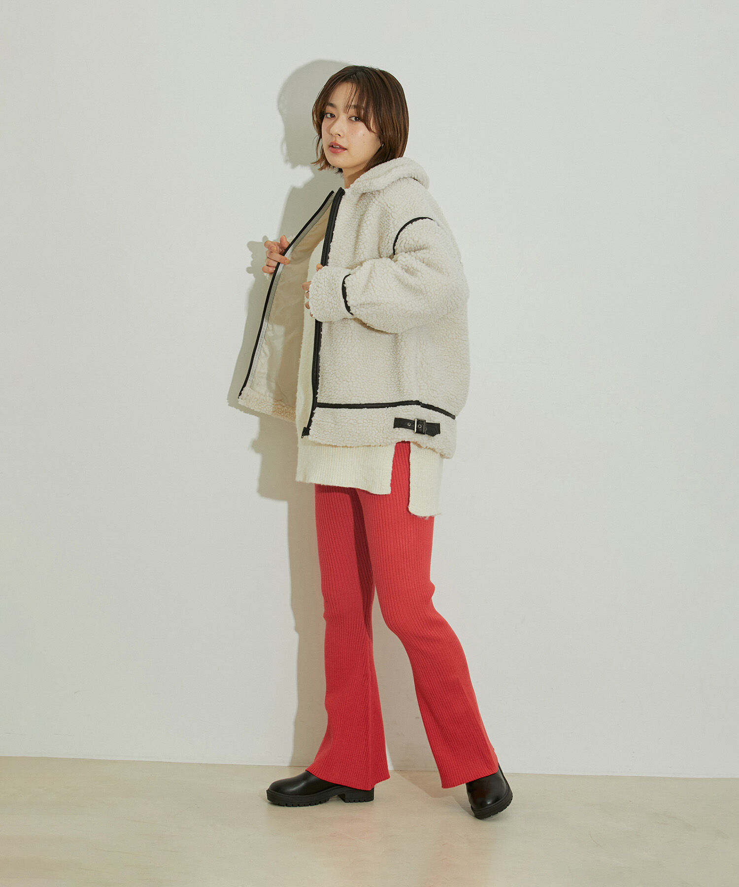 vis-a-vis「【WEB限定】もちっとリブニットカラーフレアパンツ」|スラックス|