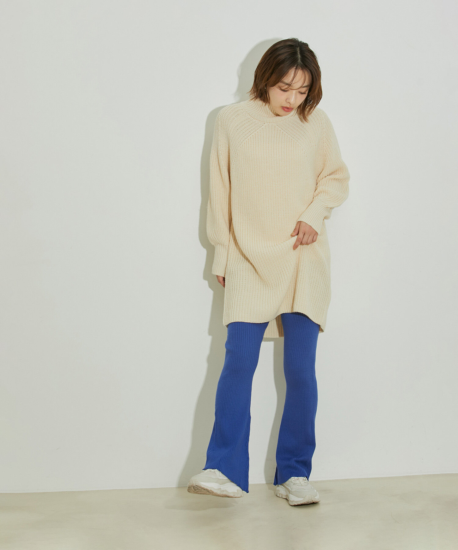 vis-a-vis「【WEB限定】もちっとリブニットカラーフレアパンツ」|スラックス|