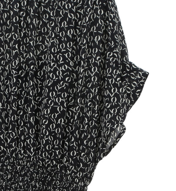 TIARA「モノトーンリーフプリントシャーリングワンピース」|ワンピース|