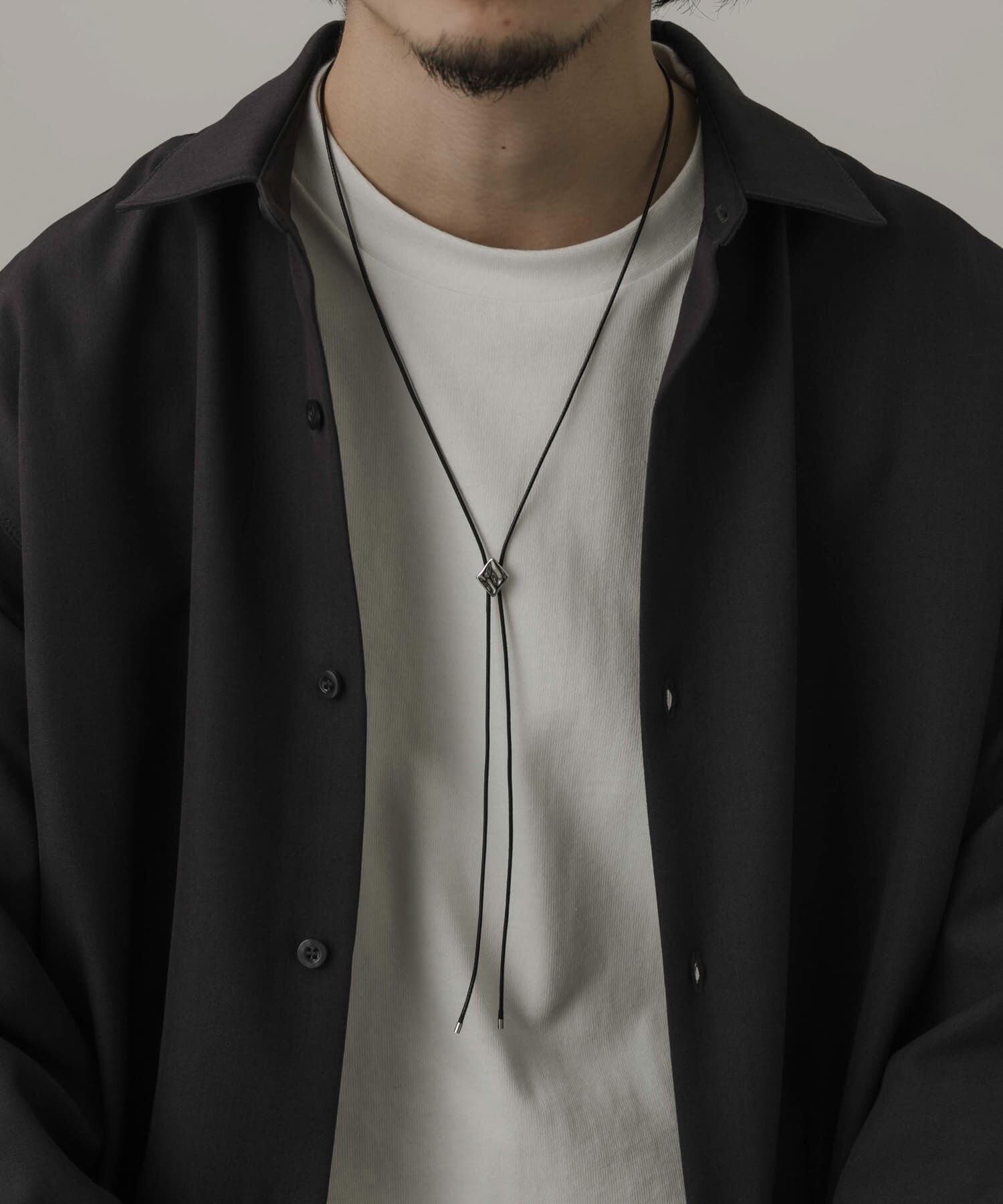 SMELLY「メタルトップコードループタイネックレス」|ネックレス|