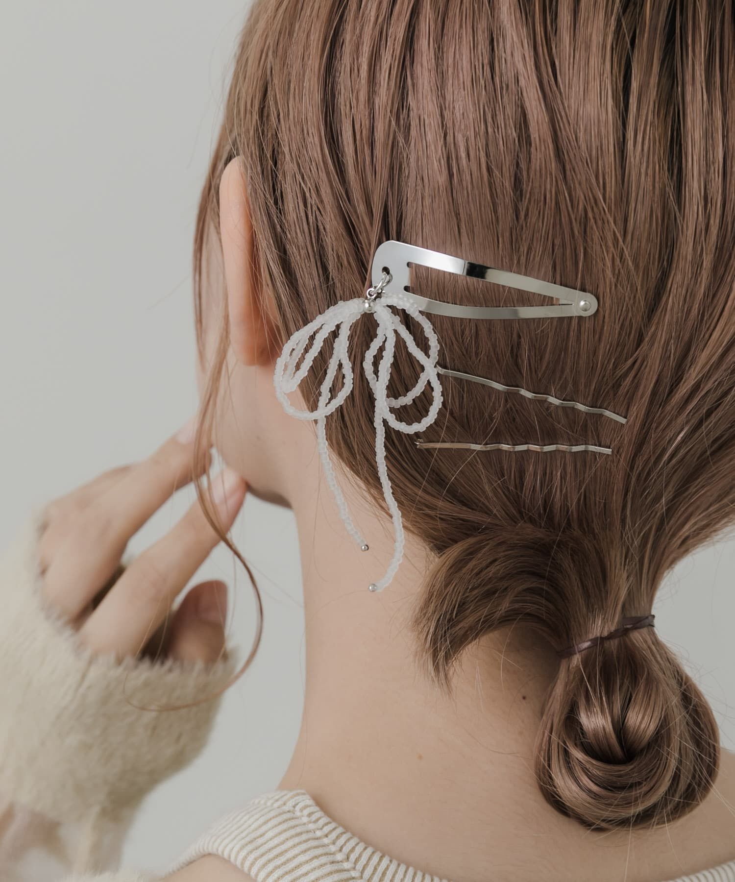 SMELLY「ガラスビーズリボン3セットピン」|その他|シルバー