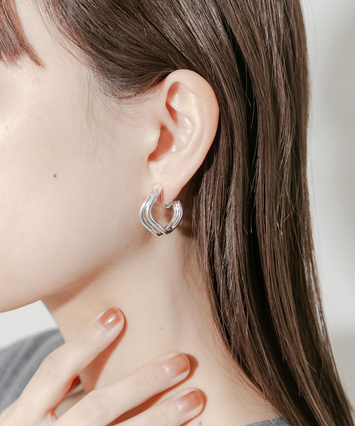 SMELLY「ダブルウェーブフープイヤリング」|イヤリング|シルバー