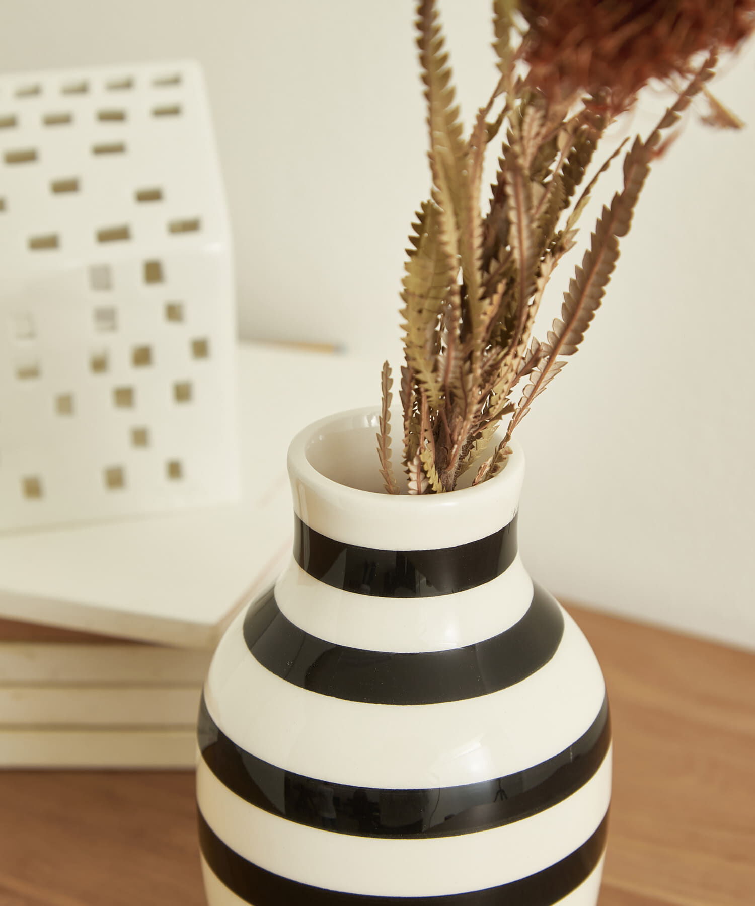 URBAN RESEARCH DOORS「KAHLER　omaggio ベース H12.5cm」|フラワーベース|