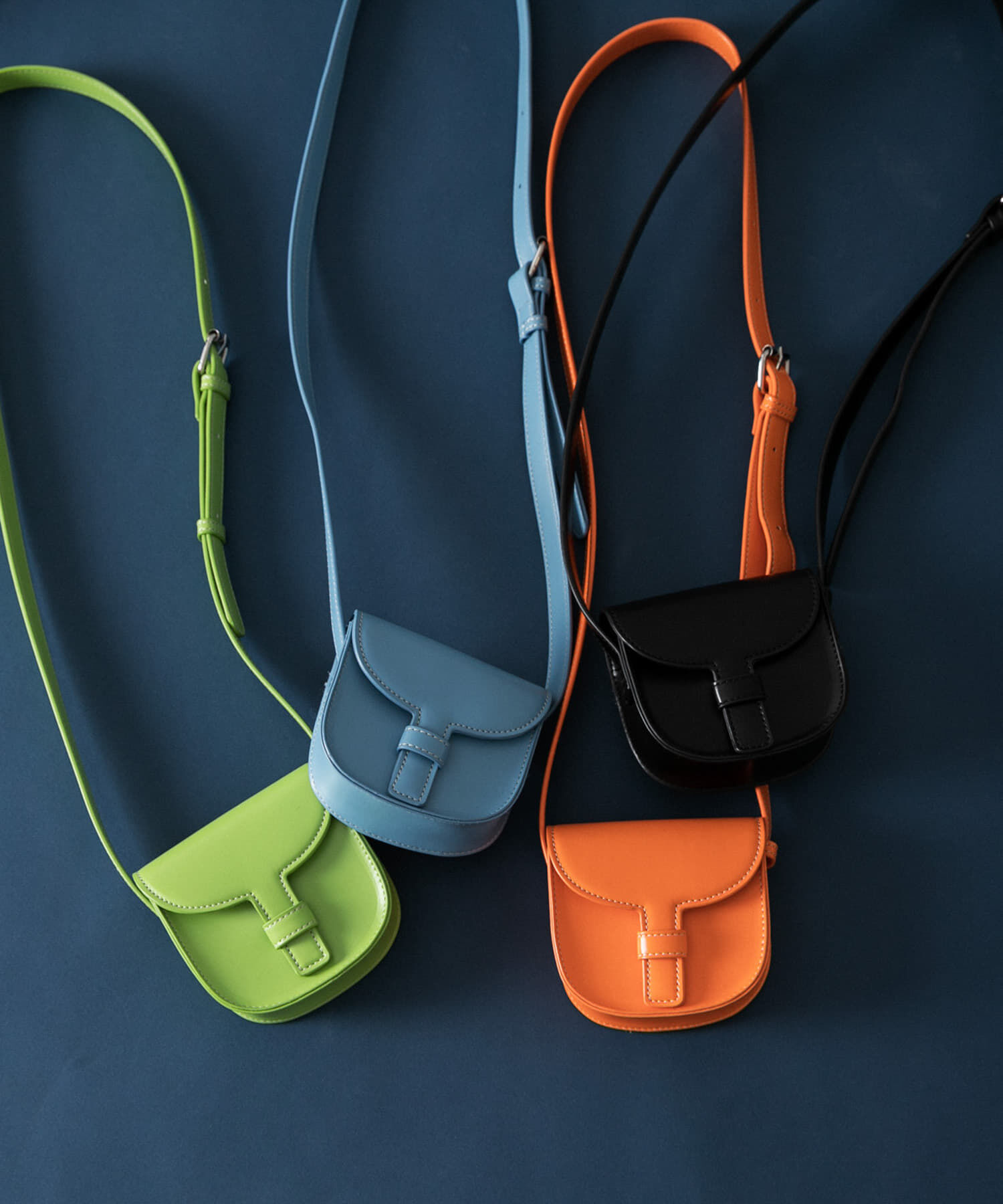 SENSE OF PLACE by URBAN RESEARCH「『ユニセックス』フェイクレザーフラップミニショルダー」|ショルダー・メッセンジャー|