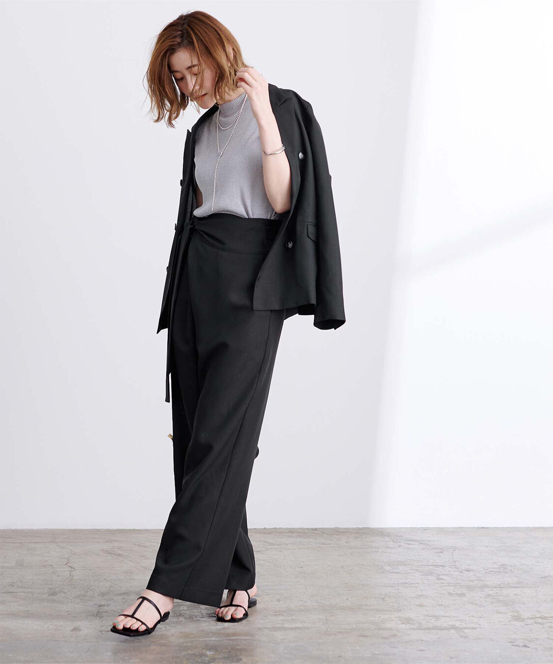 ur's「リネンライクハイウエストラップワイドパンツ」|スラックス|