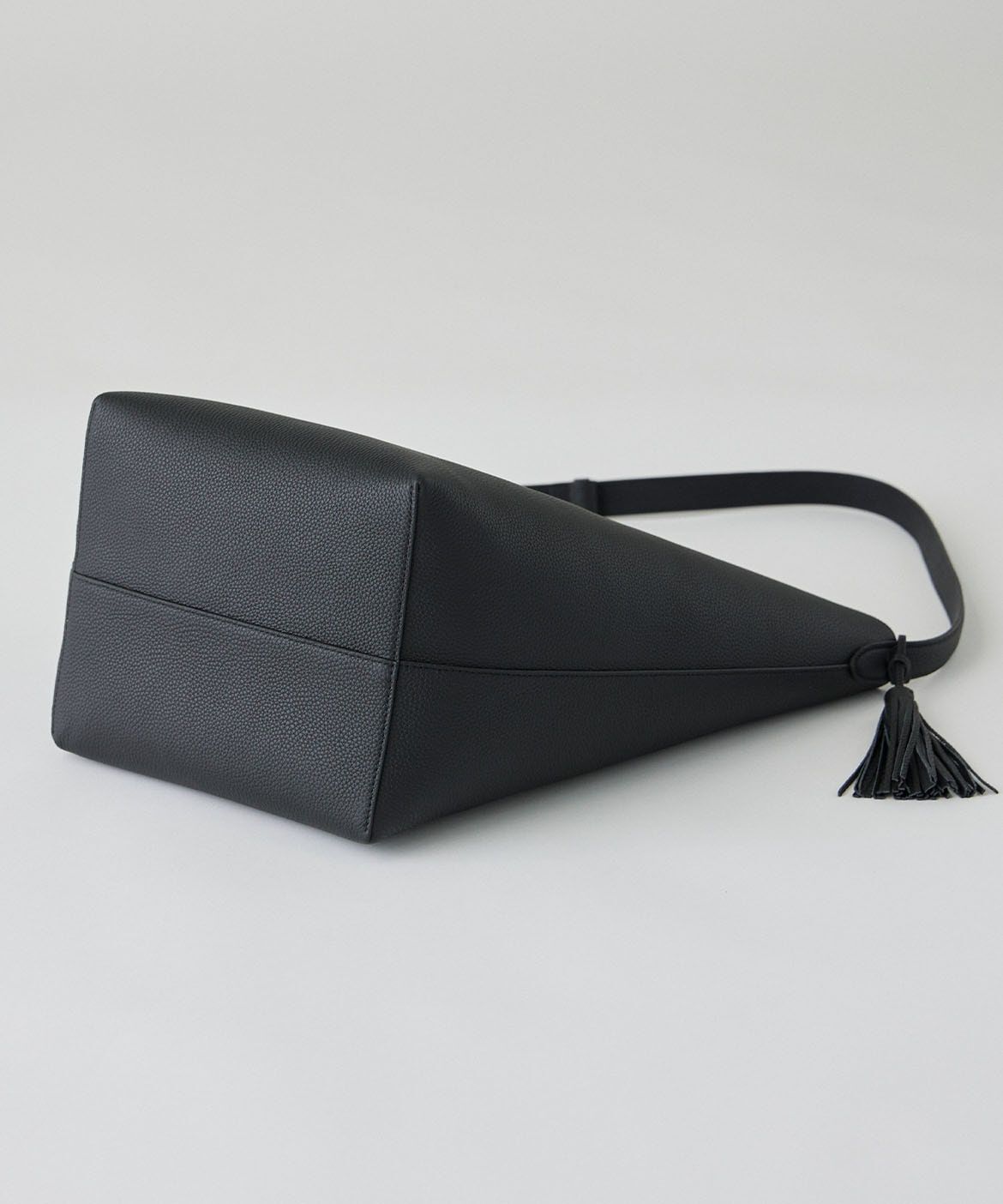 INED「《FAVORITE》GARDENワンショルダーバッグ《ORIGINAL》」|ショルダー・メッセンジャー|