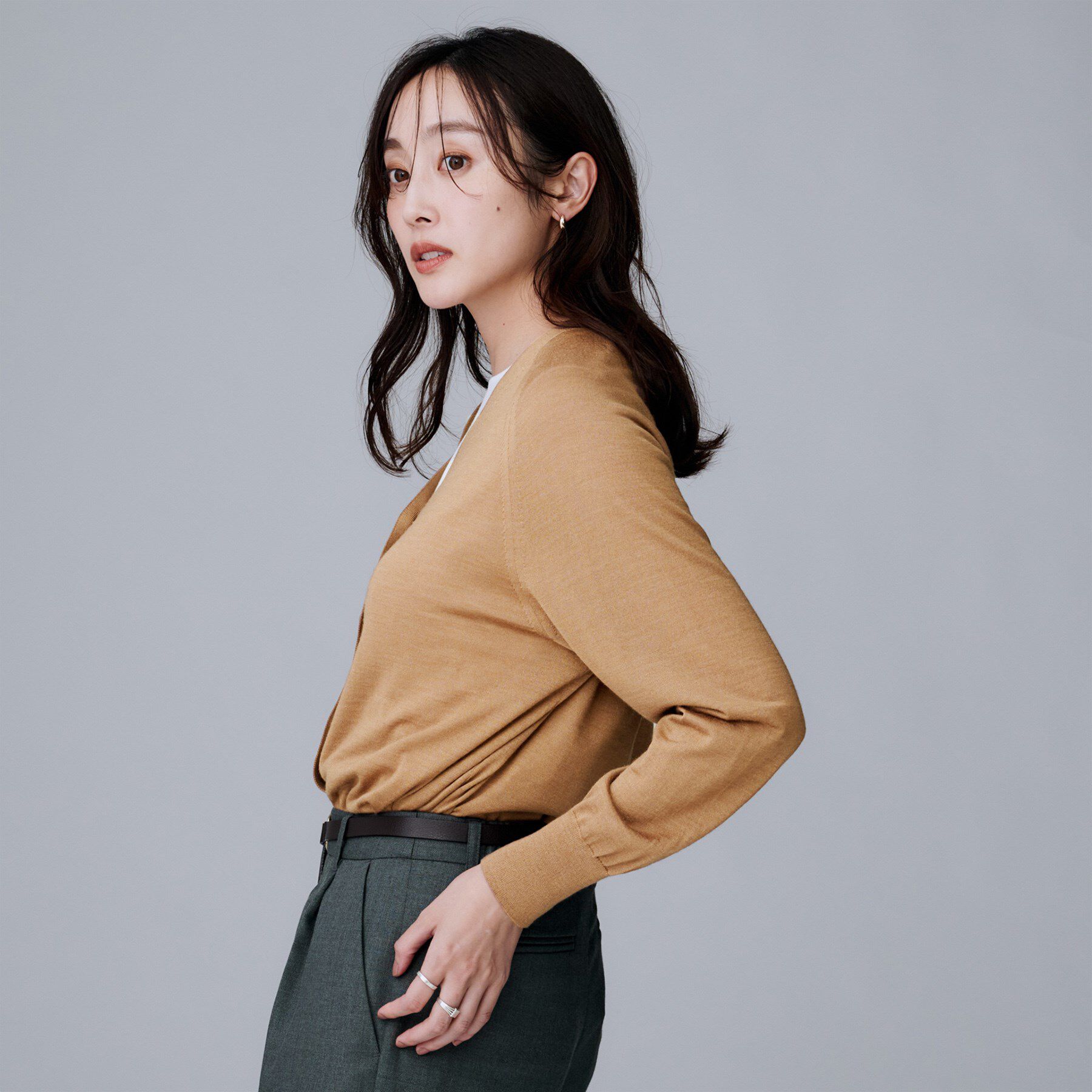 UNTITLED「【アンサンブル可/洗える/Vネック】ウールシルクカーディガン」|カーディガン|