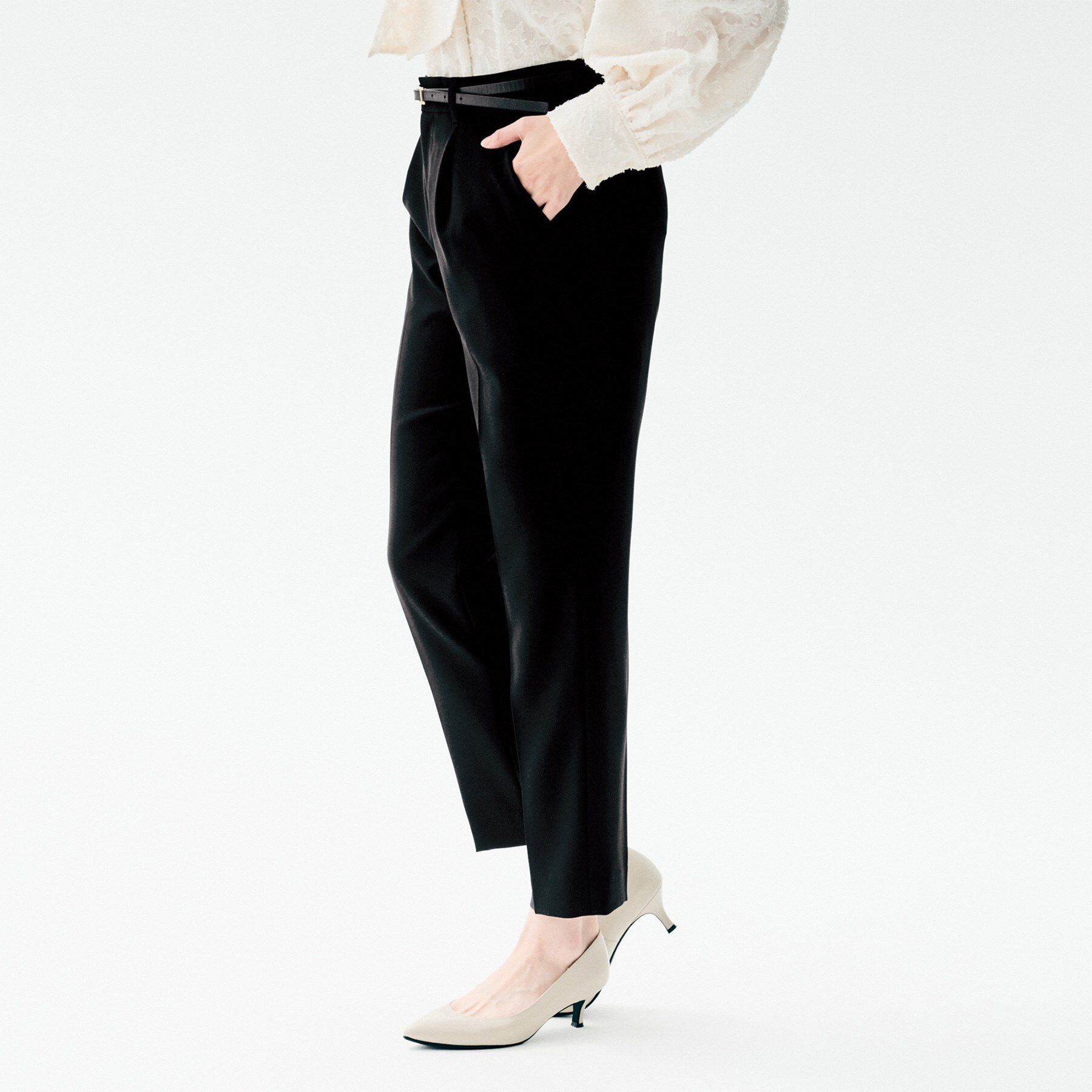 UNTITLED「【洗えるスーツ/ストレッチ性/後ろウエストゴム】テーパードパンツ」|その他|