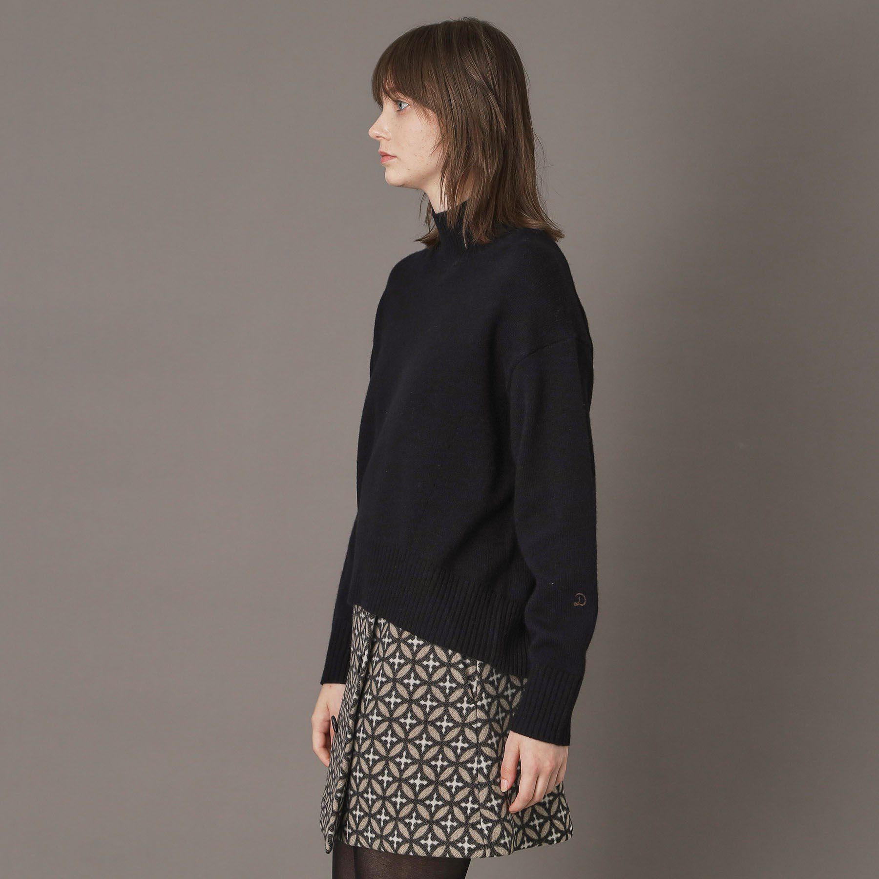 DRESSTERIOR「ミドルゲージハイネックプルオーバー」|ニット・セーター|