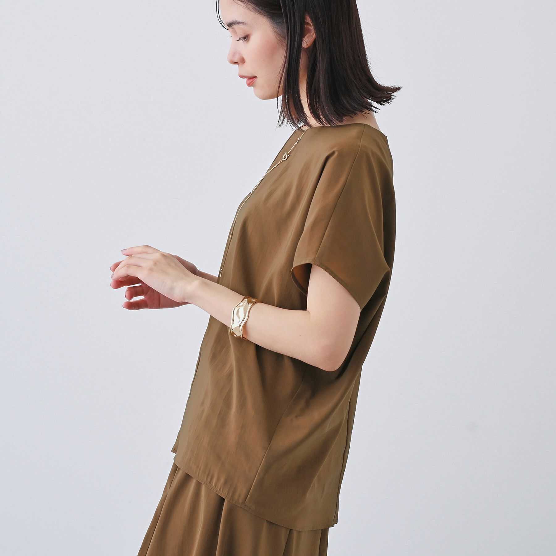 INDIVI「【通気性◎撥水／接触冷感／UVケア】ドルマンスリーブブラウス」|シャツ・ブラウス|