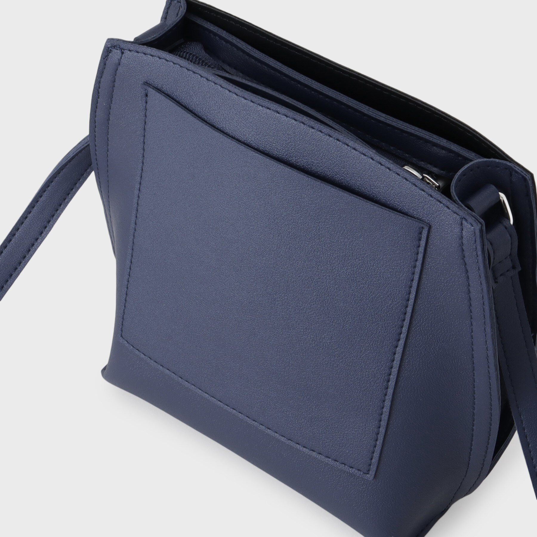 tk.TAKEO KIKUCHI「ラウンドミニショルダー」|ショルダー・メッセンジャー|