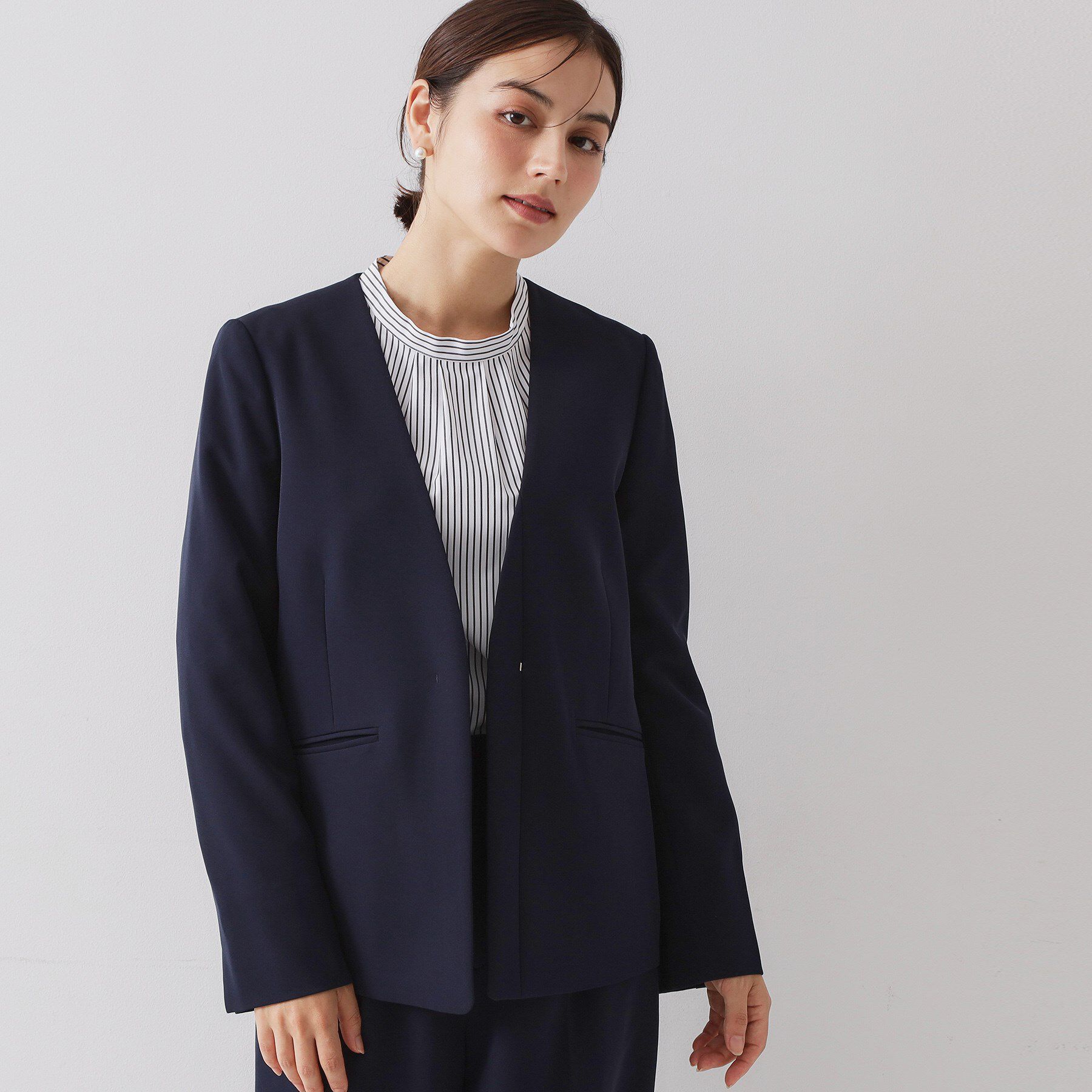 OPAQUE.CLIP「≪通勤・セレモニー/セットアップ対応≫ Vネックジャケット/ダブルクロス【洗濯機OK】」|ノーカラージャケット|ネイビー(094)