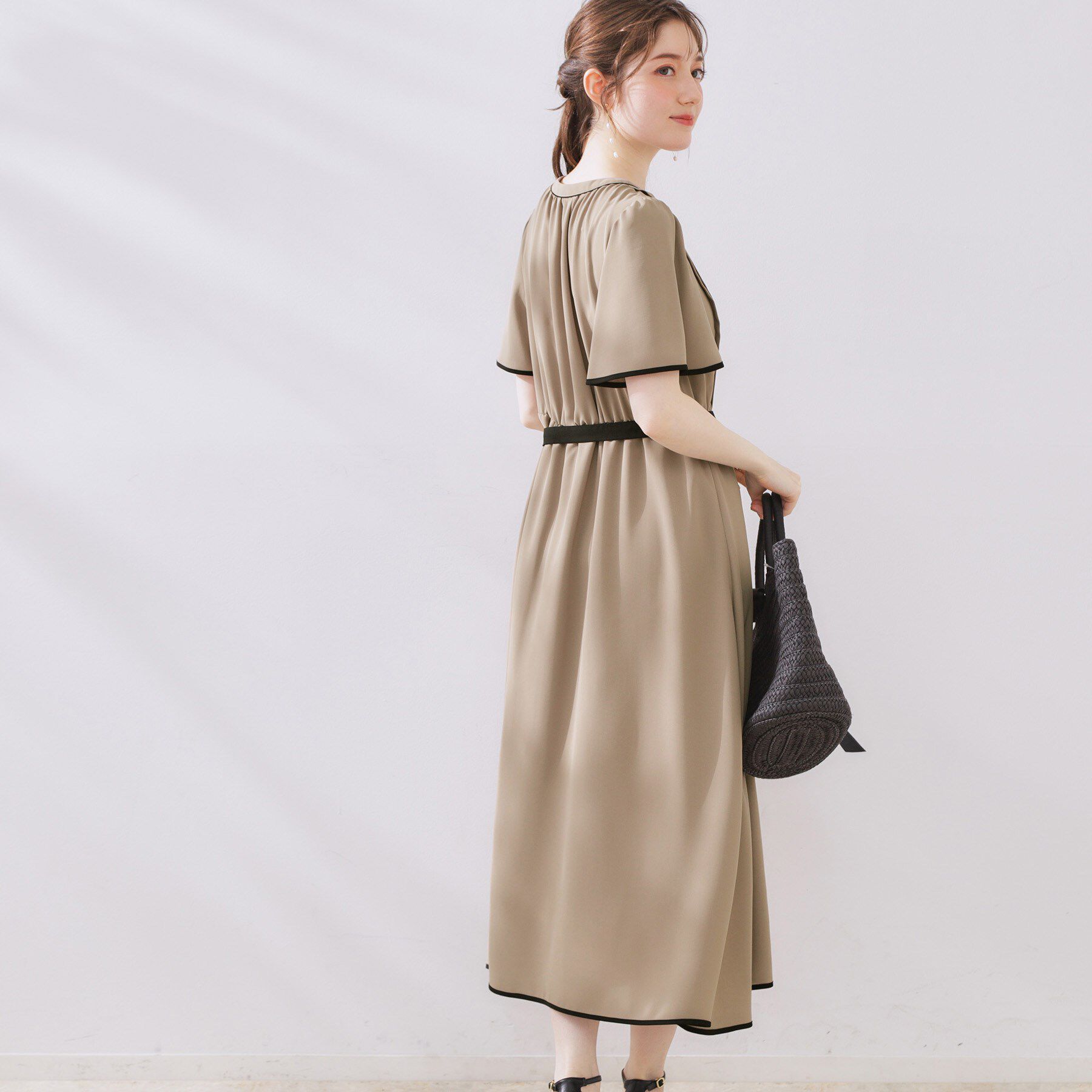 Couture broach「【配色・きれいめ・通勤】タックプリーツ配色ワンピース」|ワンピース|