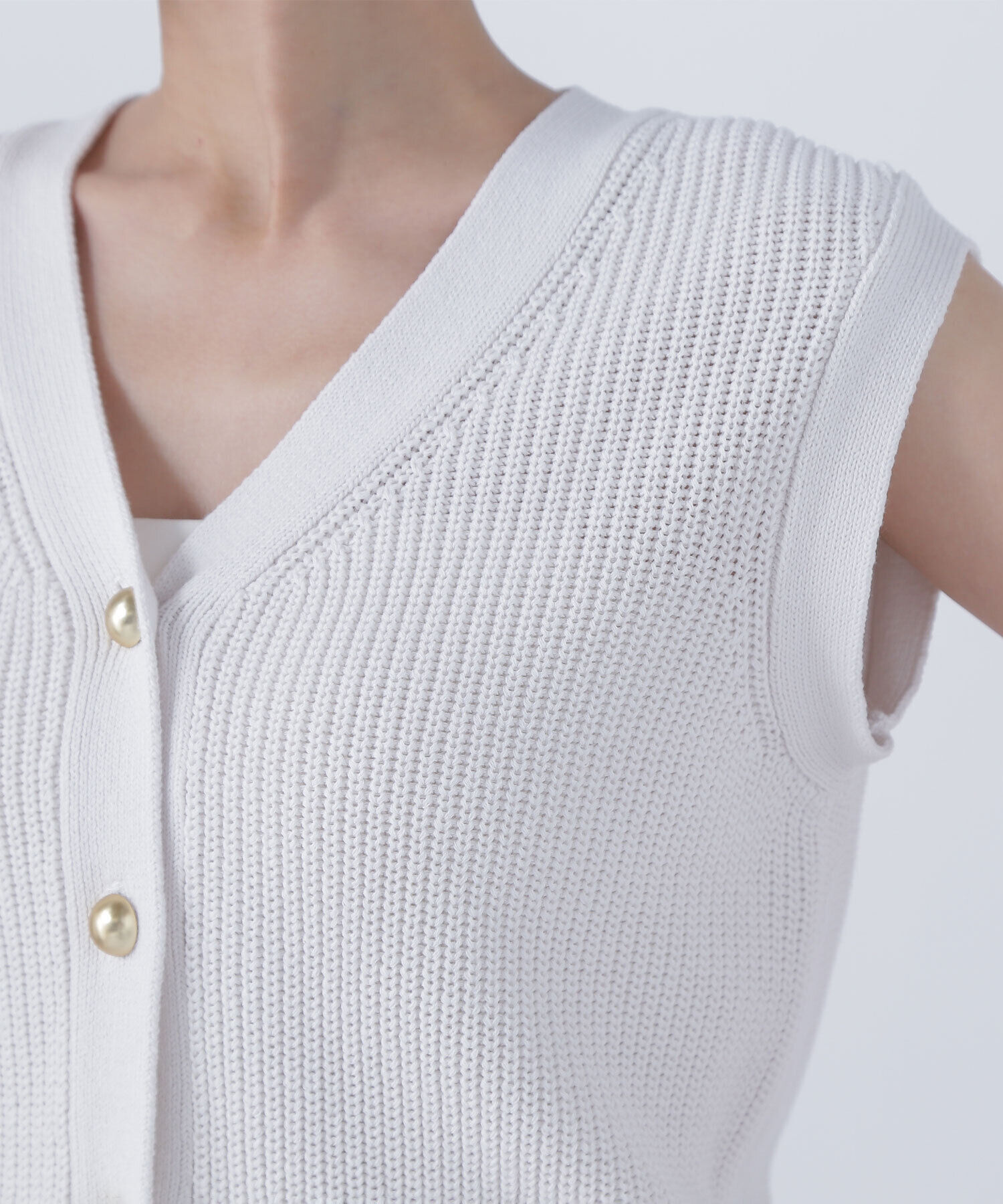  「ゴールドボタンニットベスト」|ニット・セーター|